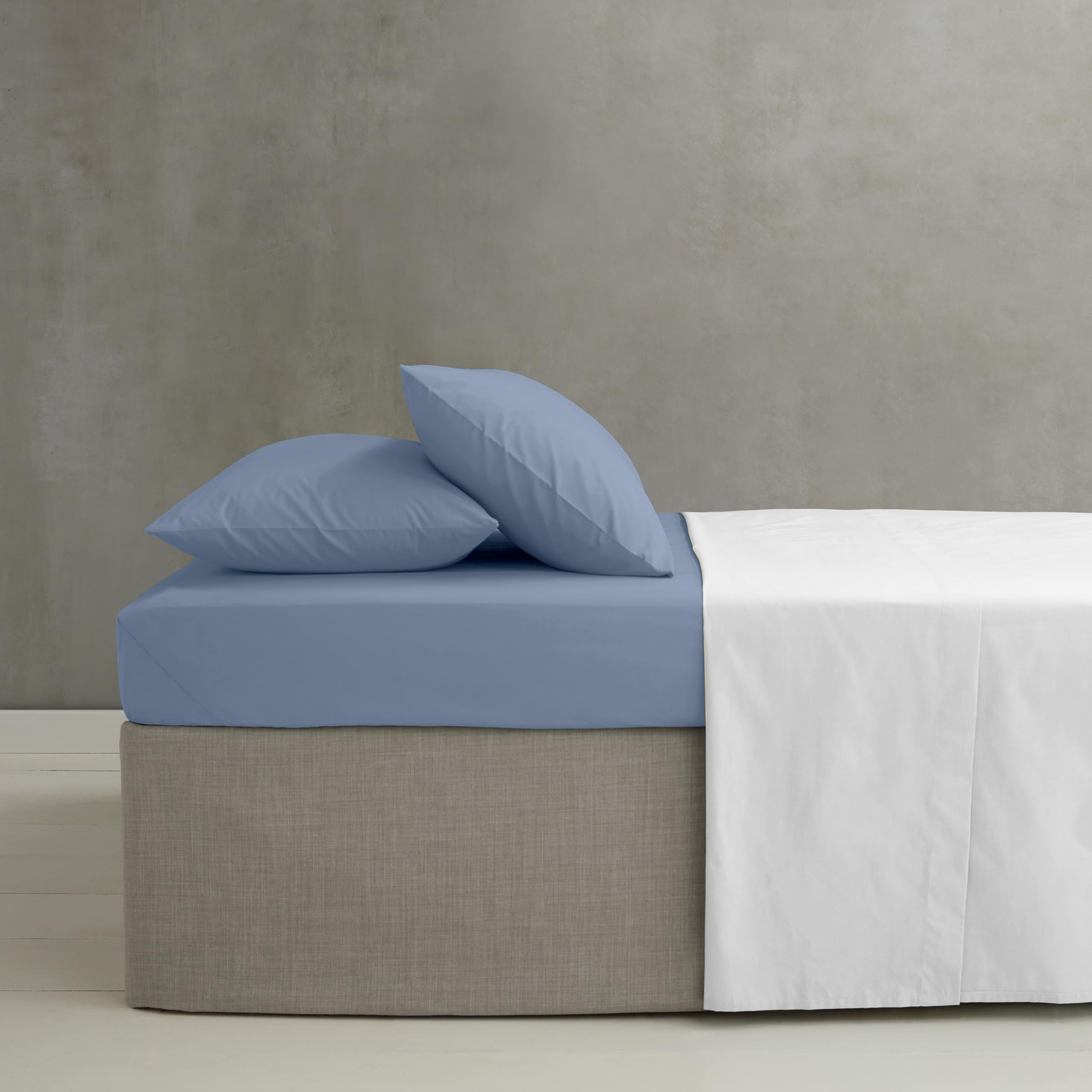 Catherine Lansfield  Blue Easy Iron Percale Combed Fitted Sheet in Size Single, Sports Direct