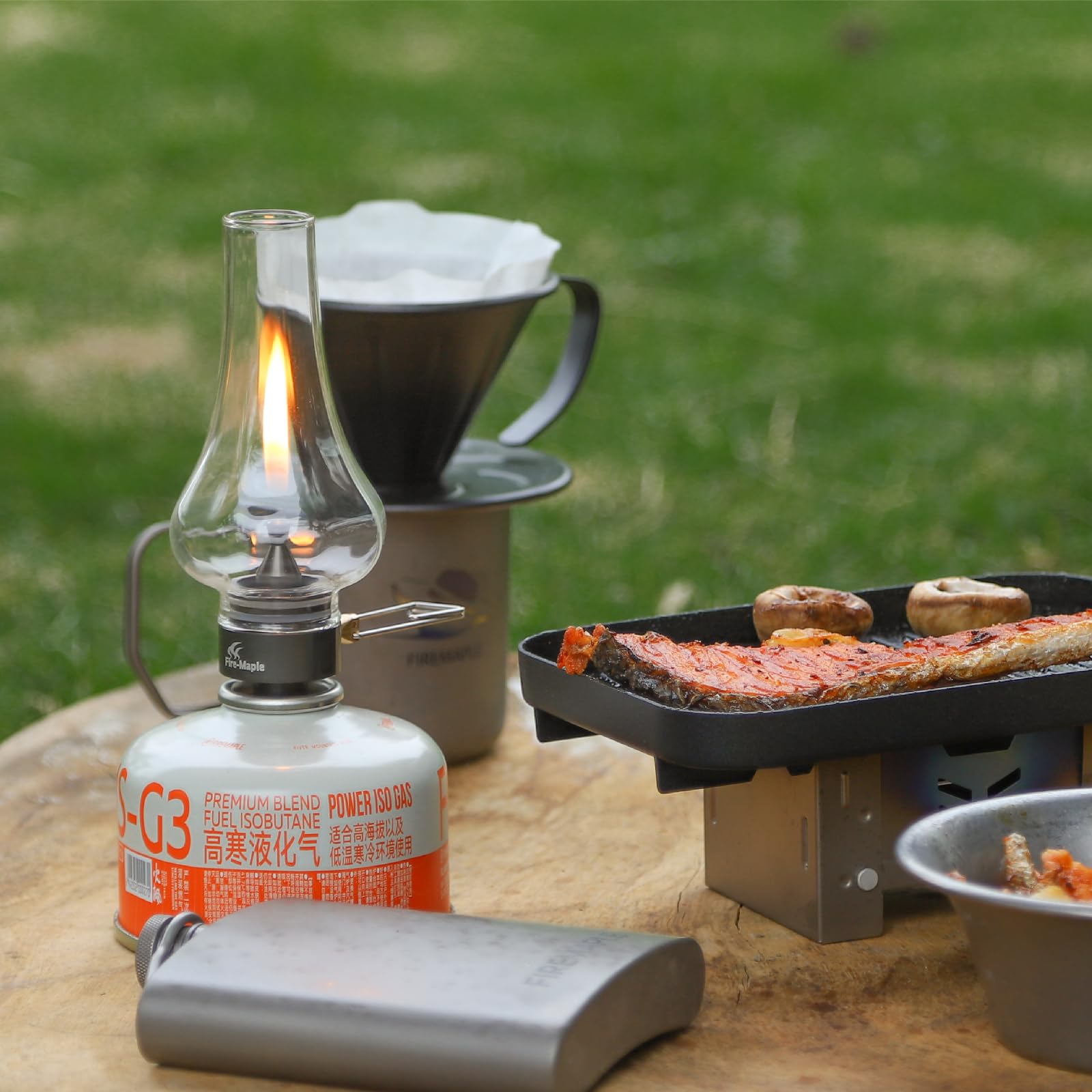 Fire-Maple Tulip Lanterne de Camping au Gaz en Verre Acier et Aluminium Compatible avec Cartouche de Gaz Propane ou Isobutane Sans Manchon Lumière d’Ambiance pour Camping ou Urgence