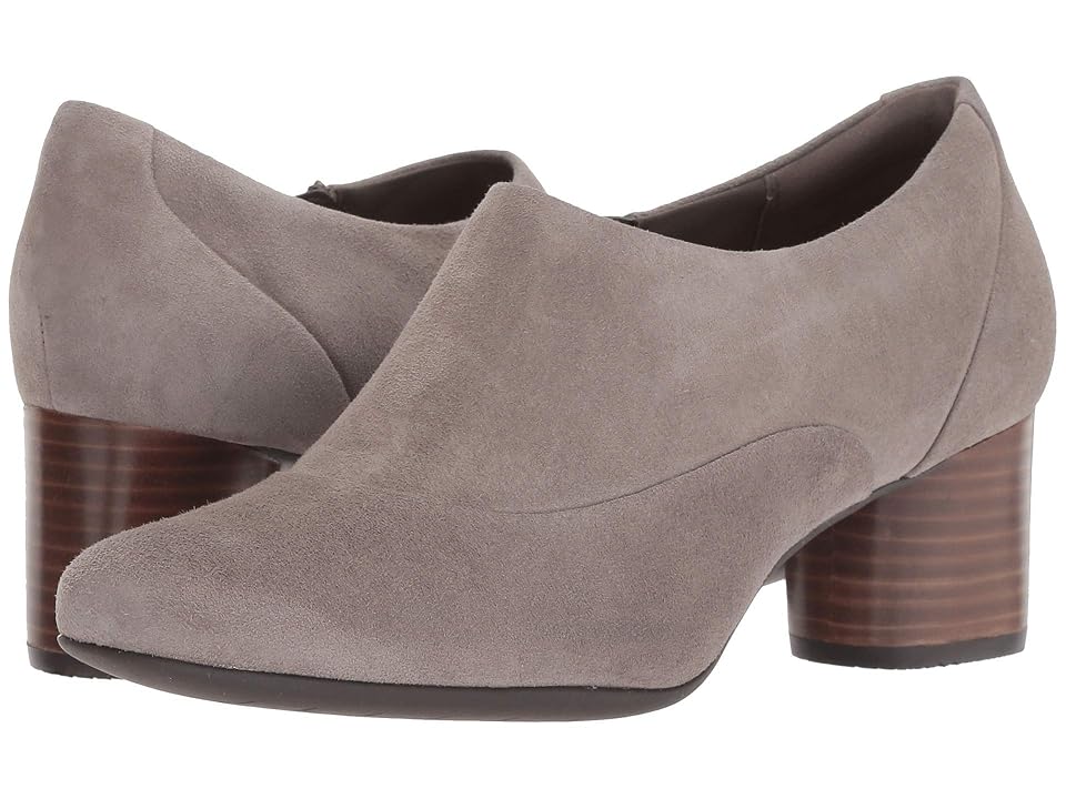 

Clarks Un Cosmo Zip (Taupe Suede) Women's Shoes
