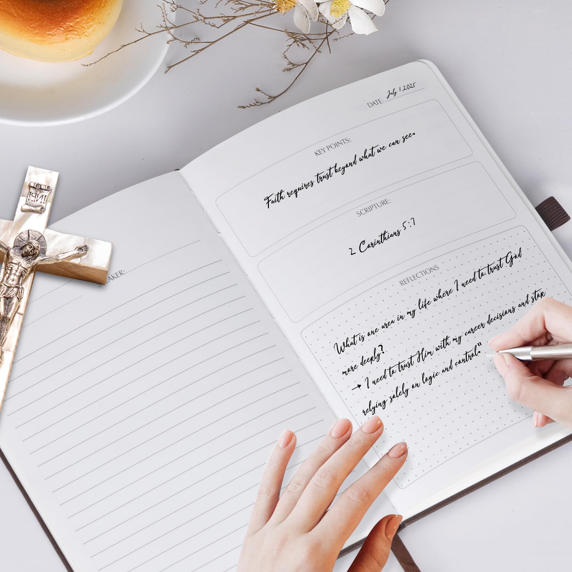 GiftNest Cuaderno de notas de sermón, diario de notas de iglesia y cuaderno de estudio bíblico para cristianos, diario de sermón de tapa dura con lazo para bolígrafo, 200 páginas para Escrituras y
