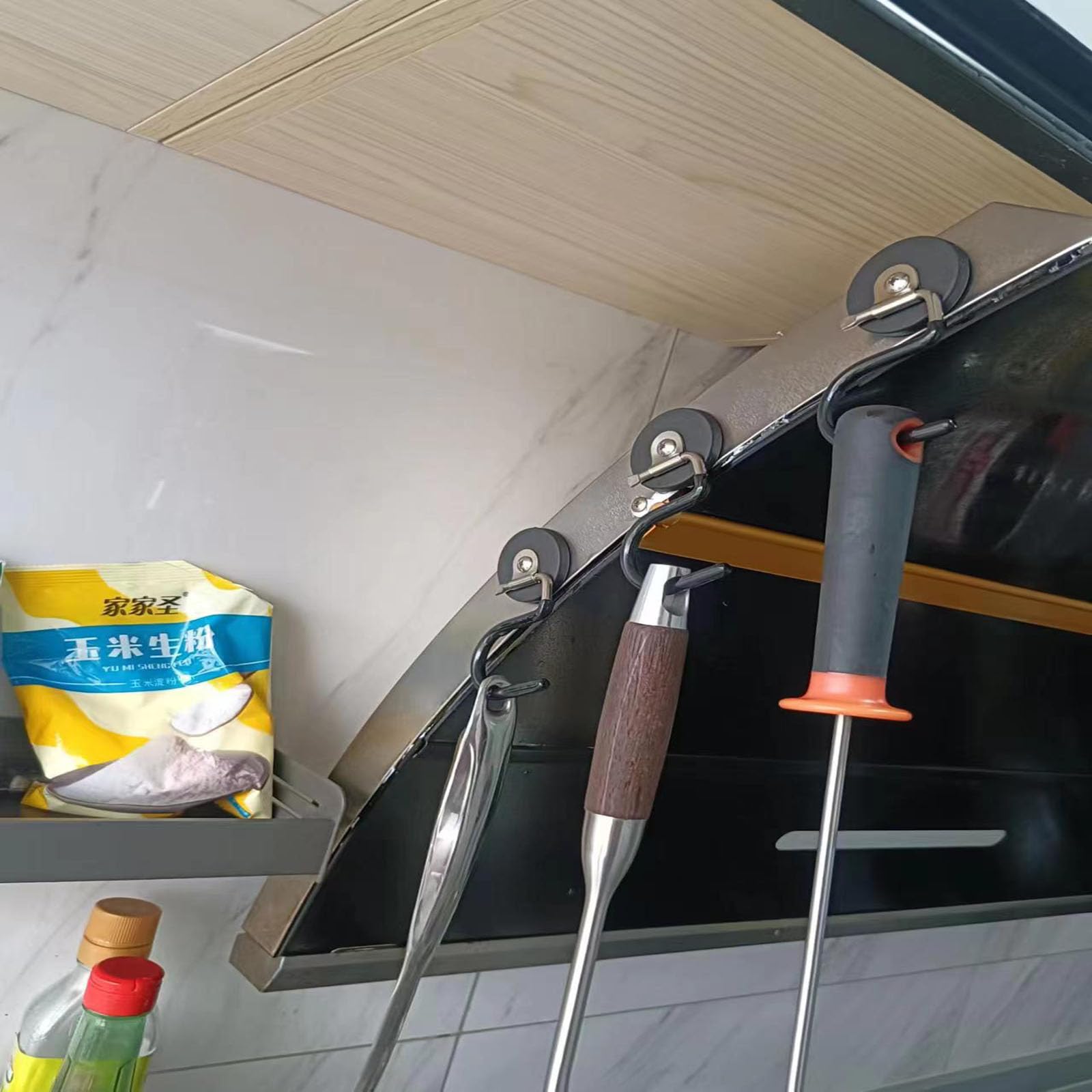 Soporte magnético para escobas, gancho magnético en forma de S, de acero inoxidable, resistente, soporte para escoba y trapeador para cocina, garaje, 2 unidades 7