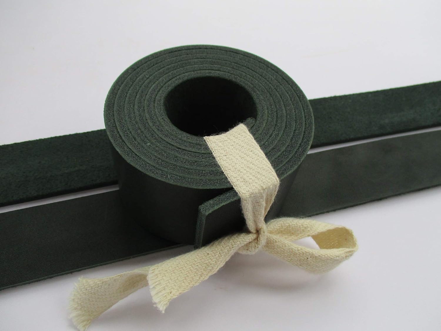 9-10 oz Genuine Leather Strap, Leather Strip, Leather Band, Natural Leather Belt Blank 51-55". (Green, 1 inch (25mm.))