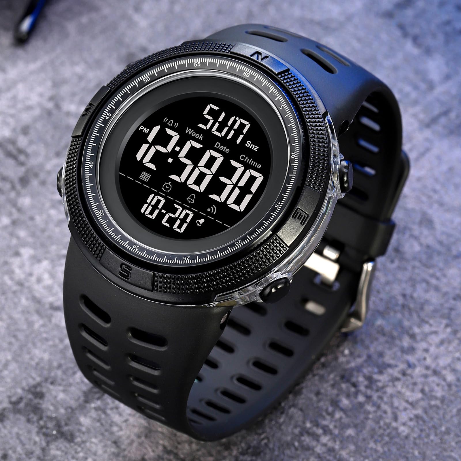 findtime Reloj de pulsera digital para hombre con números grandes, resistente al agua, 50 m, reloj militar, reloj deportivo digital, reloj de camuflaje para hombre, con alarma, fecha de 12/24 horas,