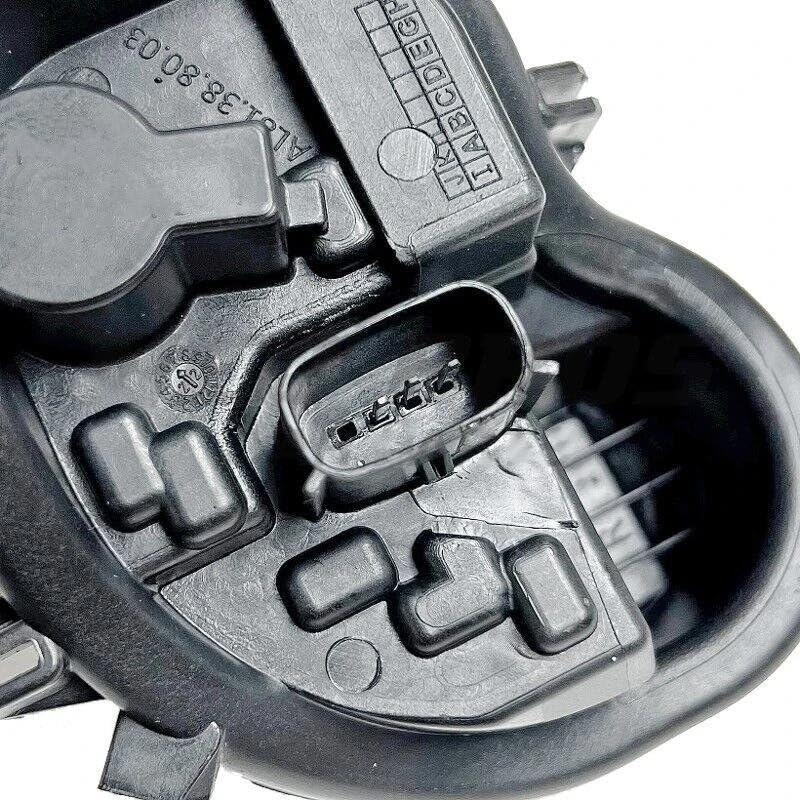 High Universality Fitment Rear Left Tail Bulb with Wiring for Vauxhall K Models