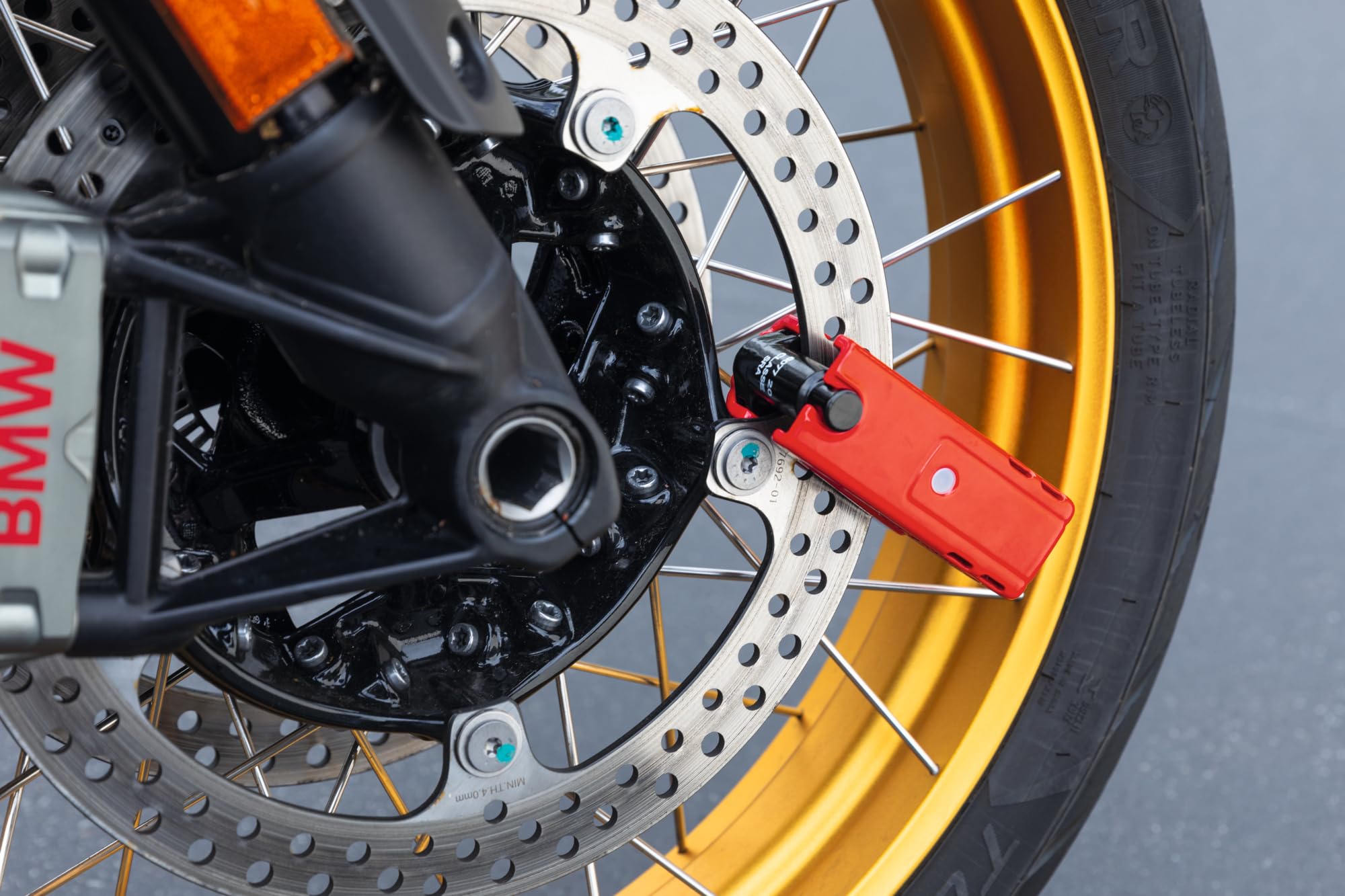 ABUS - Antirrobo de freno Granito Detecto XPlus 8077 2.0 SRA antirrobo para moto con alarma y alarma inteligente - de acero templado - para protección de motocicletas de - Rojo