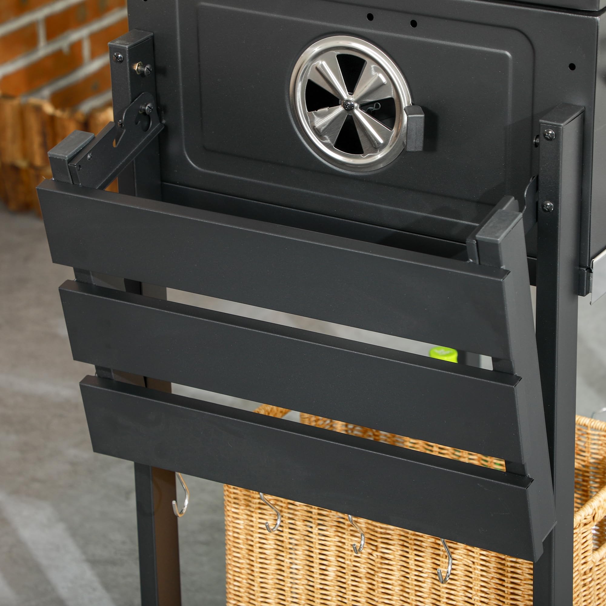Outsunny Barbecue a Carbone con Griglia Regolabile e Ruote, BBQ con Coperchio, Tavolini Laterali, Termometro e Ripiano Inferiore, Nero