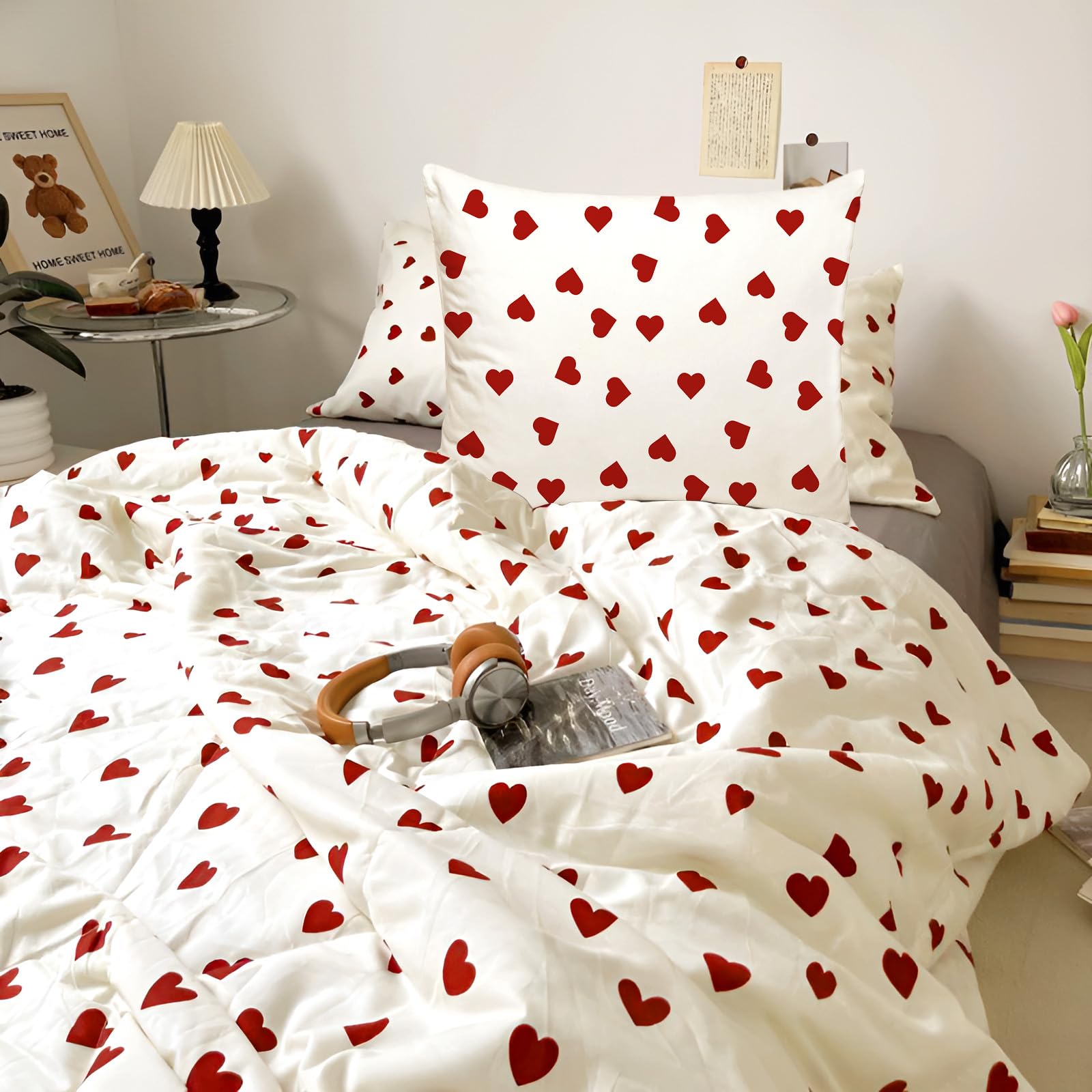 Tutamaz Juego de ropa de cama de 135 x 200 cm, color blanco con corazones rojos, funda nórdica de microfibra para niñas, color rojo y blanco, diseño de corazones, con cremallera y funda de almohada de