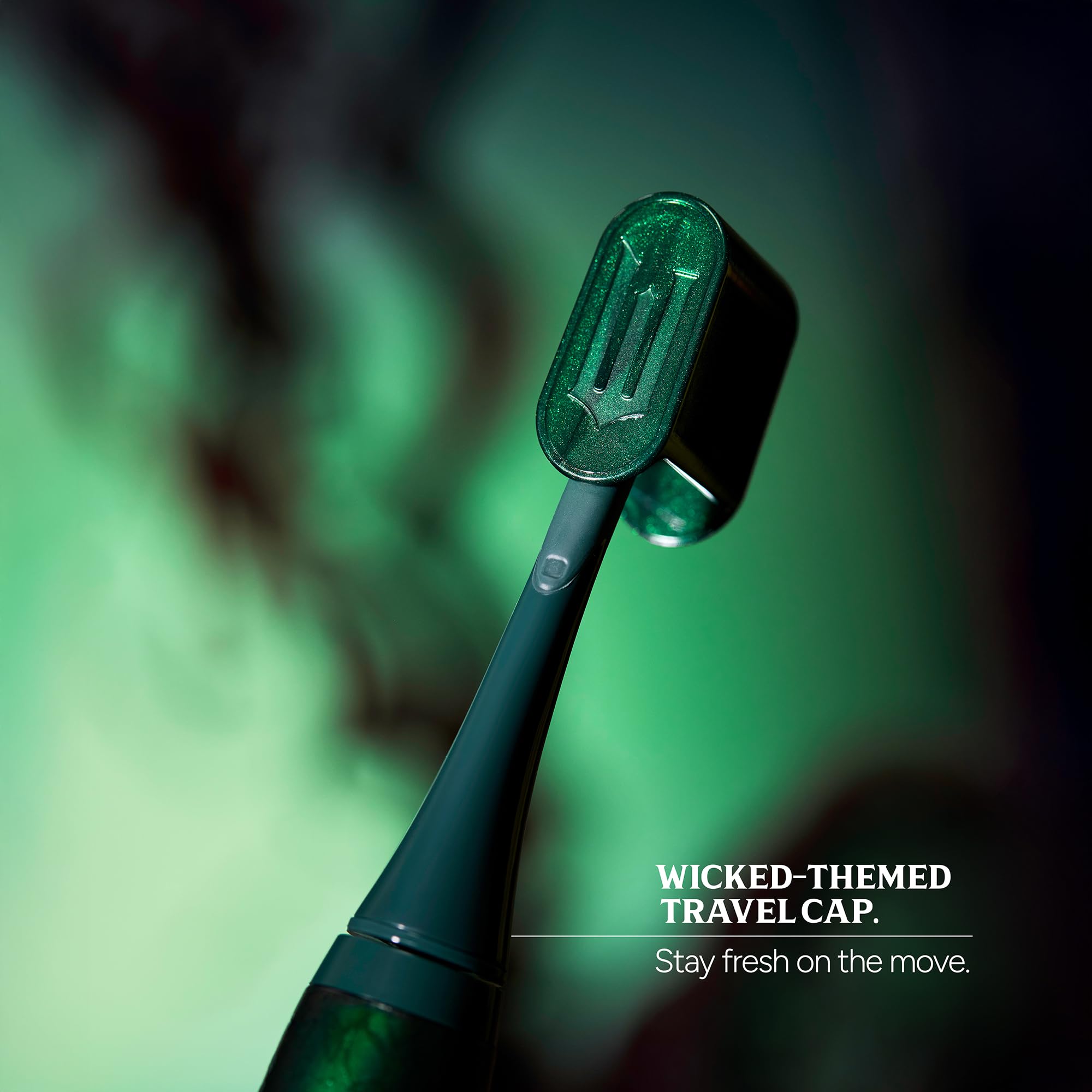 ORDO x Wicked Sonic Lite Cepillo de dientes eléctrico | Cepillo de dientes sónico recargable para adultos y adolescentes con carga USB-C, 2 modos y tapa de viaje, Elphaba Thropp