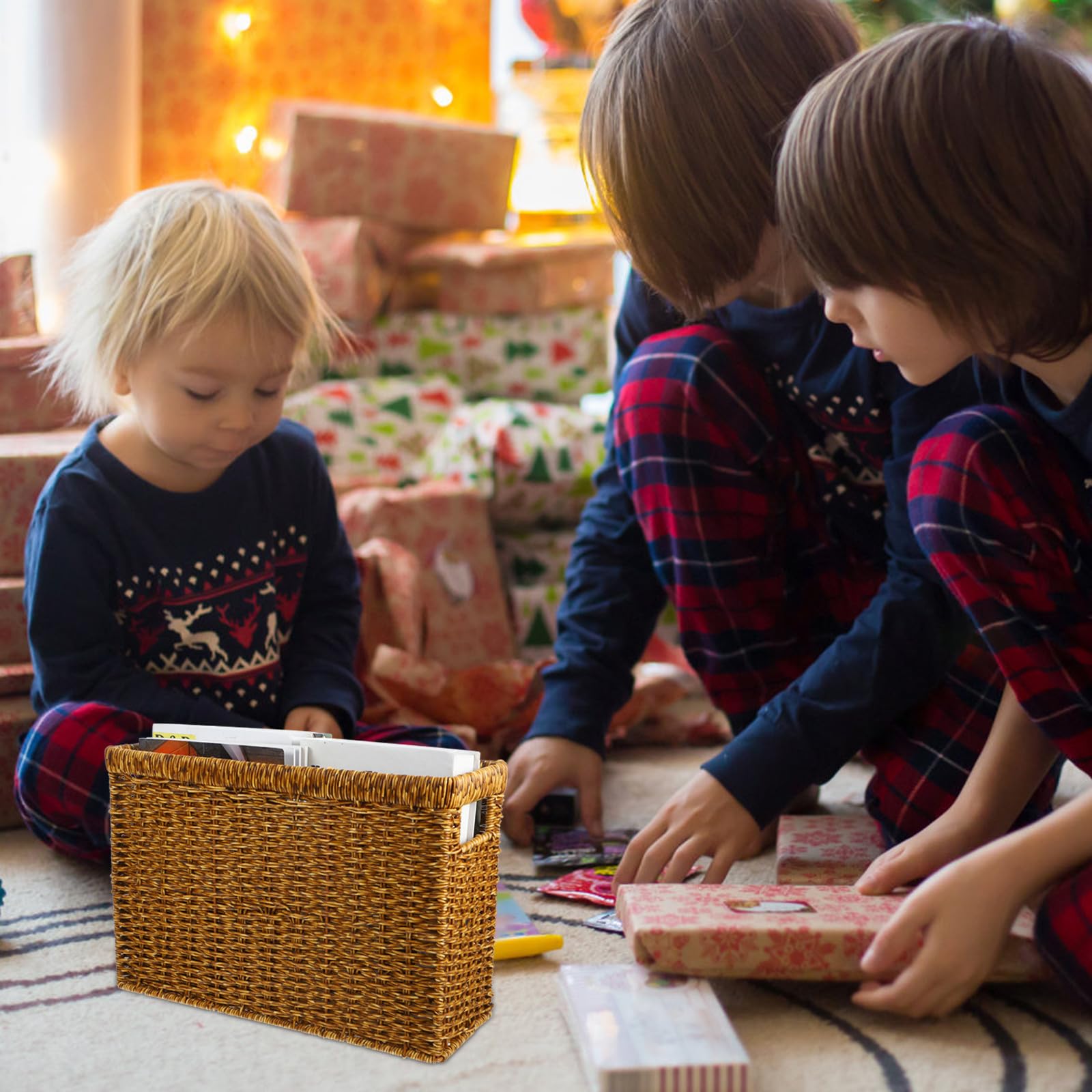 MAGICLULU Cesta Tejida con Asa Resistente y Ligera Organizador de Escritorio Multifuncional Cesta Pequeña de Plástico Ratán para Almacenamiento y Decoración del Hogar