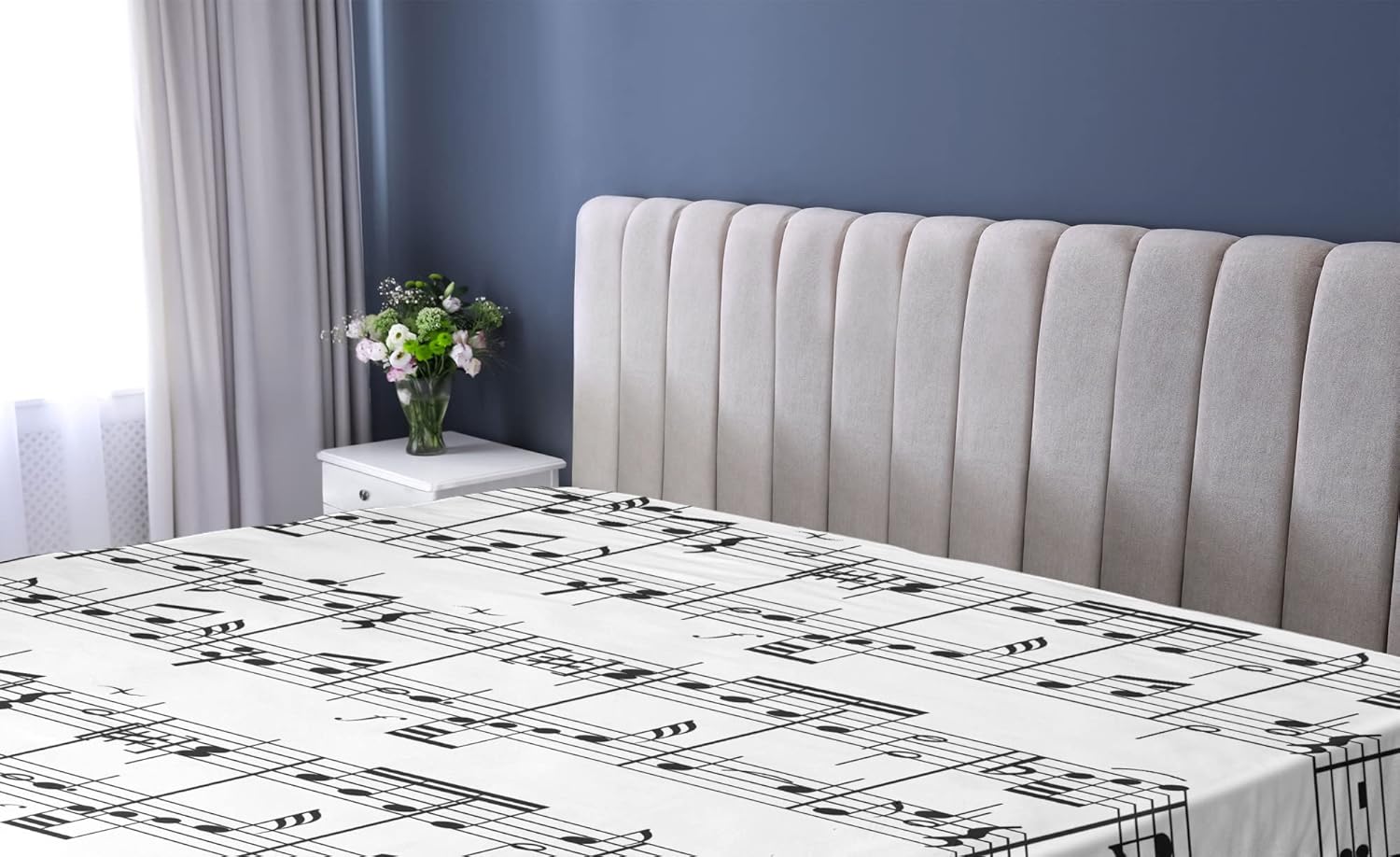 Ambesonne Music Fitted Sheet, Musical Notes on The Clef Illustration Ornamental Pattern Art Print, Soft Decorative Fabric Bedding All-Round Elastic Pocket, Queen Size, Charcoal White