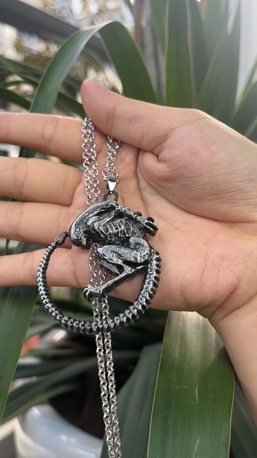 SephSmith Movie Jewelry Punk Warrior Alien Goth Horror Giger