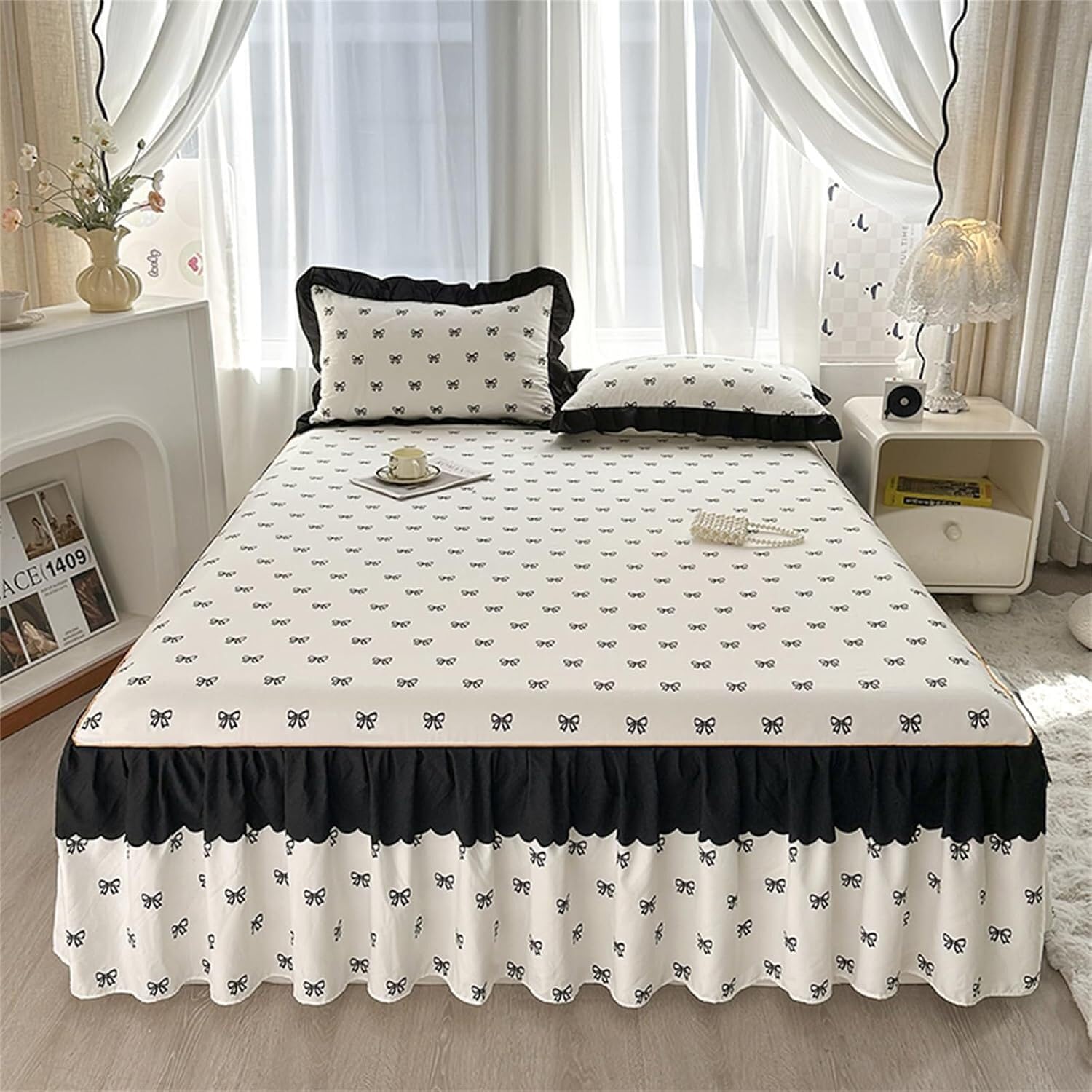 Jupe de lit imprimé papillons pour sublimer votre chambre et cacher le sommier