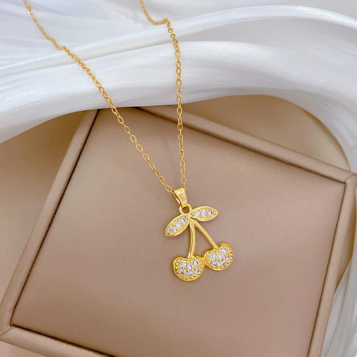 72ore Cherry Necklace Dainty Gold Rhinestone Copper Cherry Pendant Necklace for Women Holiday Jewelry Birthday Gifts Party Outfits Accessories - Image 5