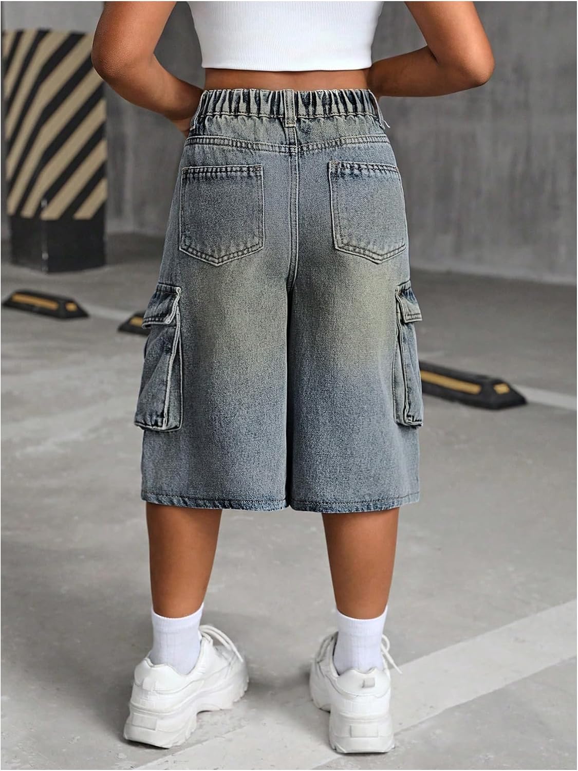 OYOANGLE Girl's Washed Baggy Denim Shorts Flap Pocket Zipper Fly Wide Leg Y2K Cargo Shorts