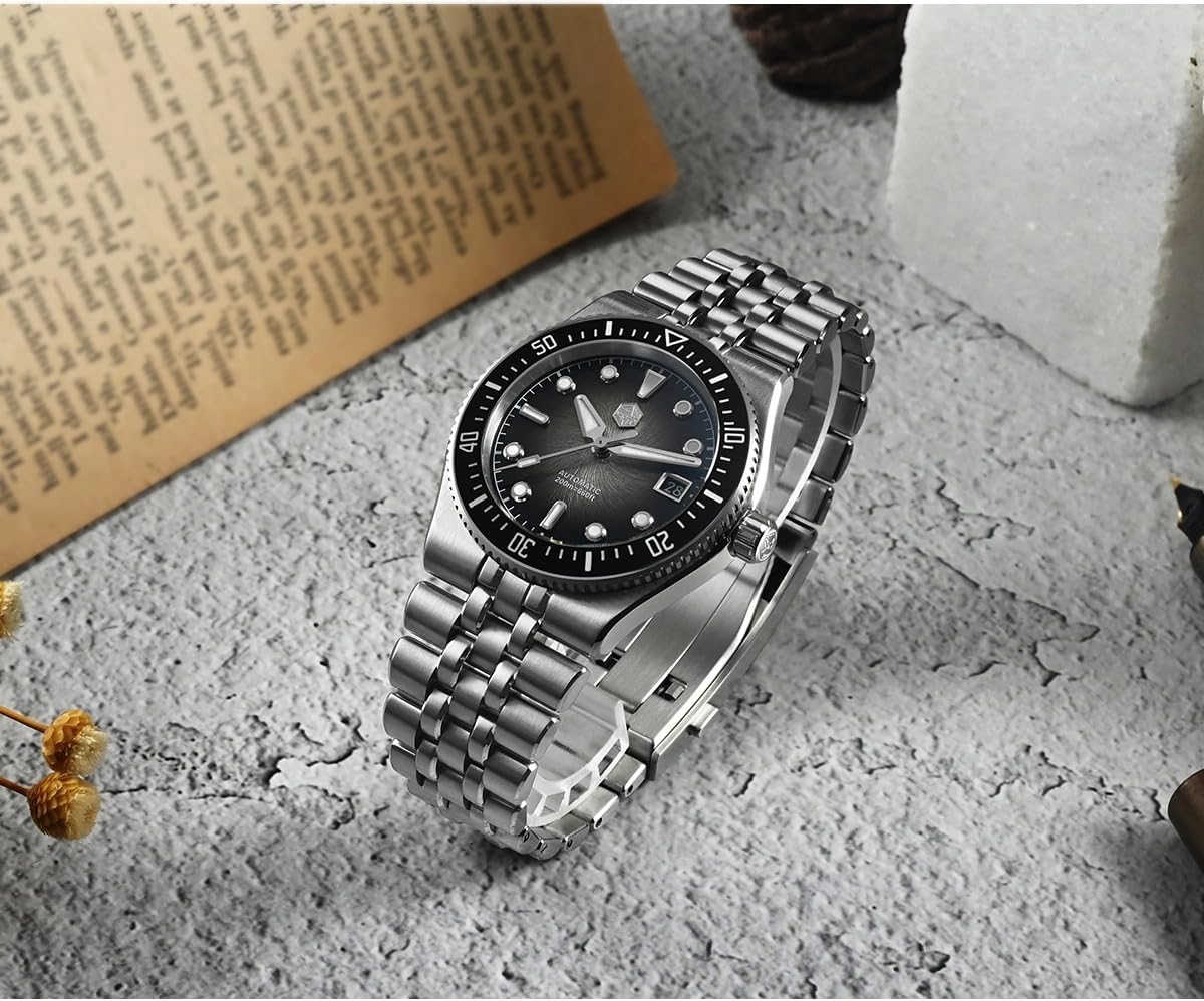 San Martin Watches for Men - SN0148G 40mm 9015 Automatic Movement Dive Watch 20 Bar Waterproof Sapphire Crystal BGW-X1 Luminous Wristwatch