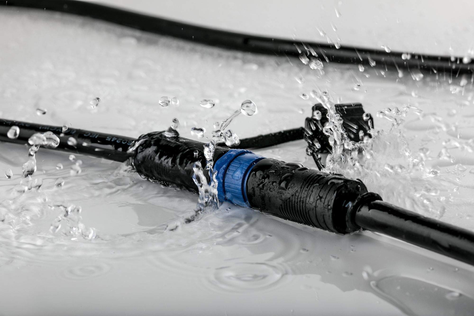 Paulmann 93927 Outdoor Plug & Shine Connector 5 m 1in-2out IP68 2x1,5mm² 93927 przedłużacz kabel łączący oświetlenie zewnętrzne