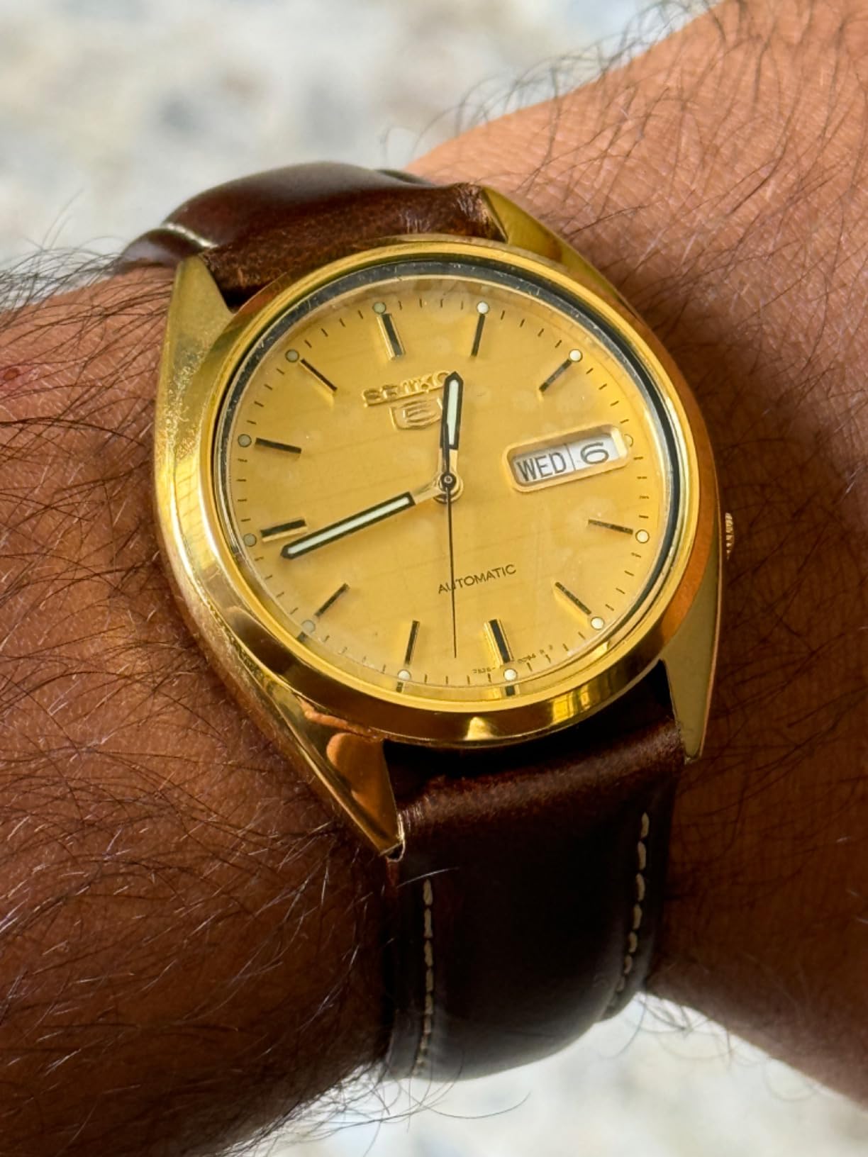 Seiko Men's SNXL72 5 Automatic Gold Dial Gold-Tone Stainless S