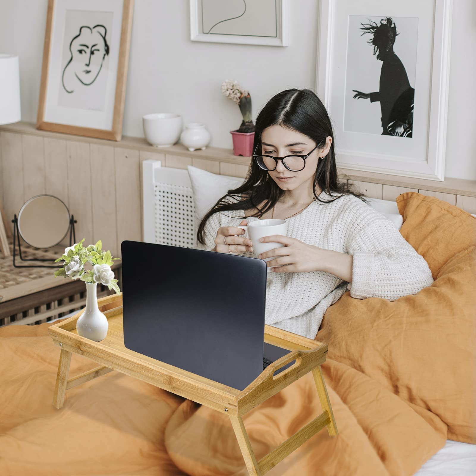 Vassoio per la Colazione, Vassoio da Letto in bambù con Gambe Pieghevoli, scrivania per Laptop, Vassoio da Portata, scrivania, Vassoio Snack per Divano, Letto, Mangiare, Lavoro