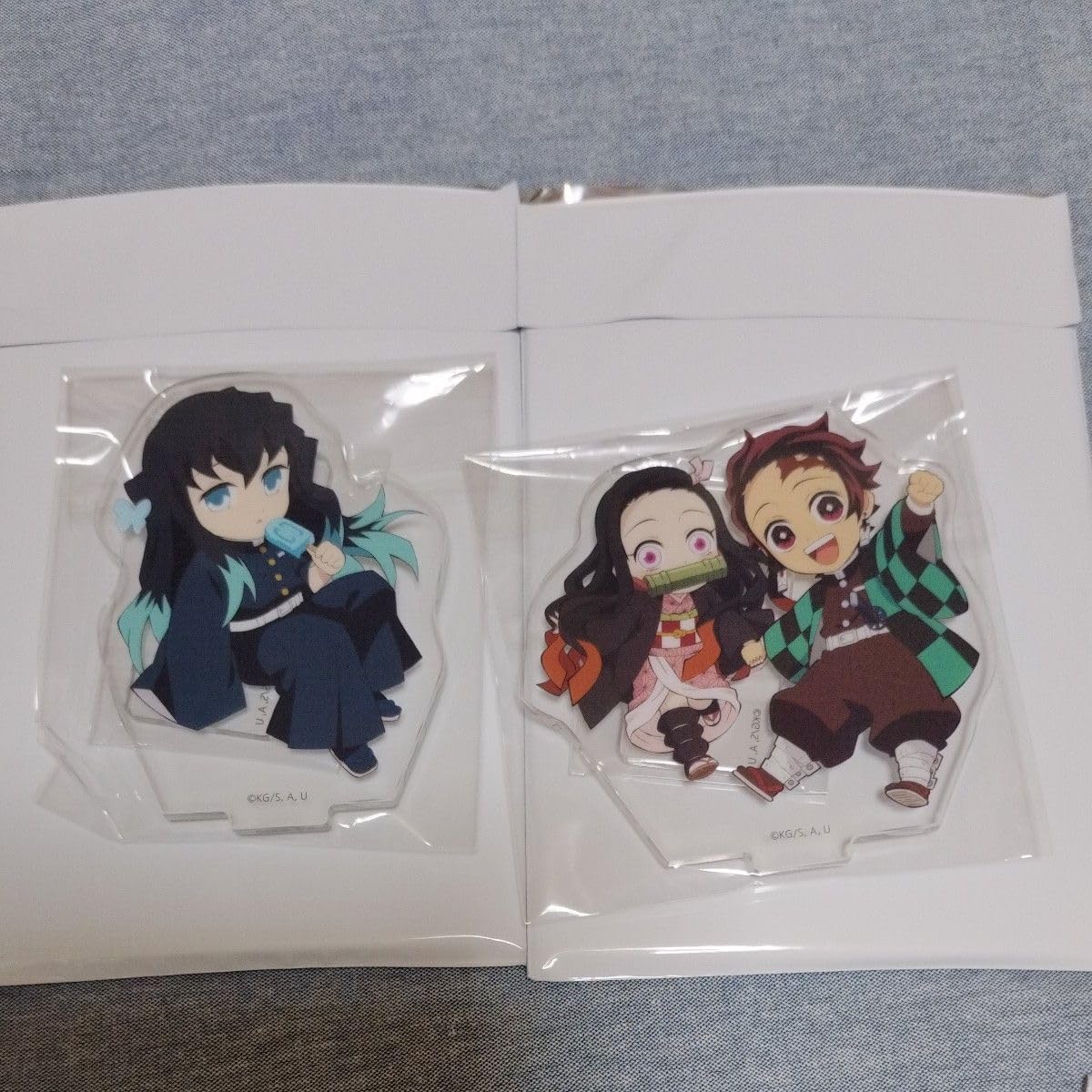 【9/10までの出品】鬼滅の刃 SD 繋がる アクスタ 水の呼吸 水一門 セット Amazon.co.jp: 鬼滅の刃 アクリルスタンド グッズ 15cm 両面