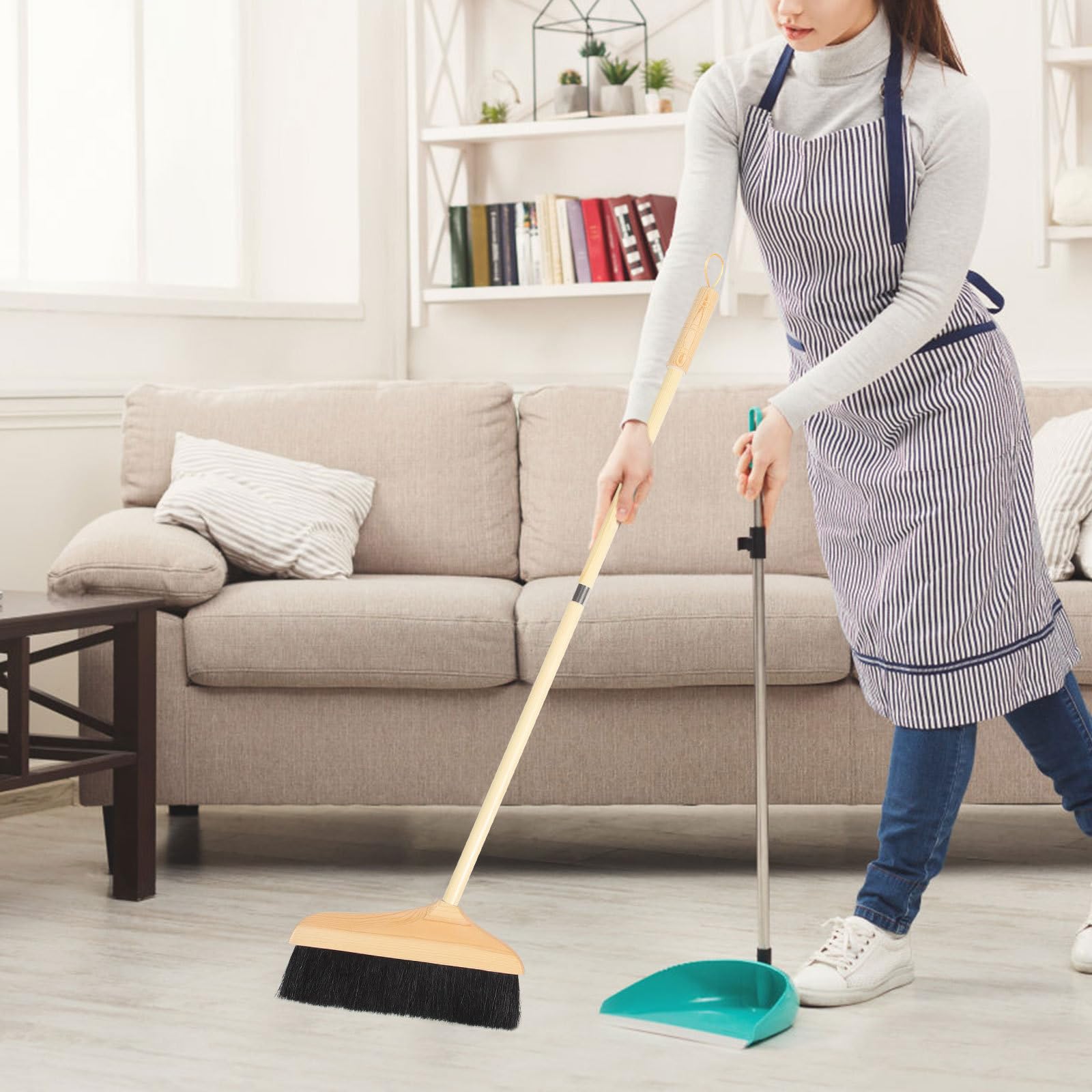 Cepillo de madera de mango largo con cerdas suaves para limpieza de interiores y exteriores, ideal para suelos, alfombras y eliminación de polvo en el hogar y el jardín