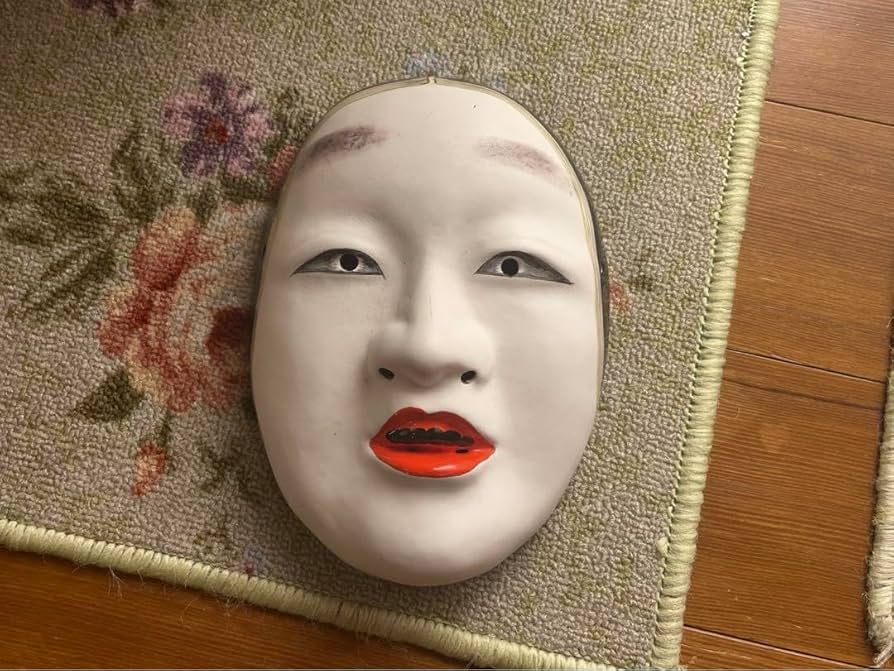 石見神楽、神楽面 白い顔 赤い口 石見神楽神楽面No.48 - メルカリ
