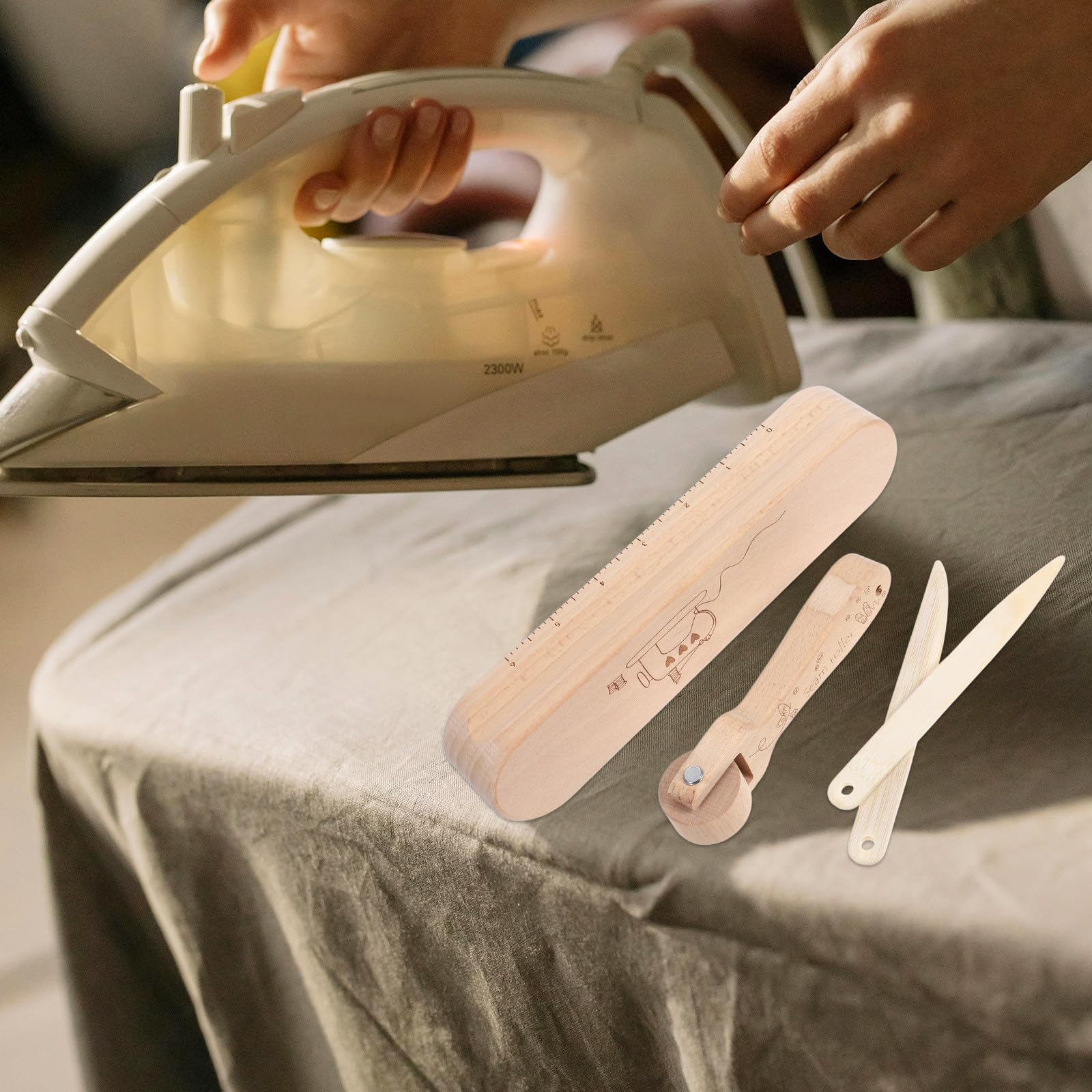 Strumento in Legno per Stirare 4 Pezzi Design Ergonomico, Accessori Versatili per Cucito e Quilting, per Progetti di Cucito a Mano
