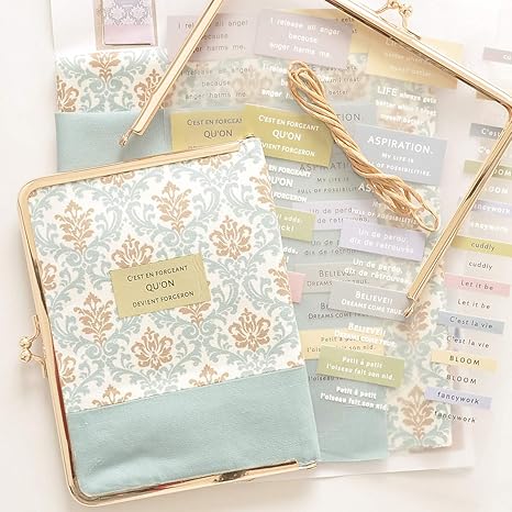 Amazon Co Jp Mymama 切り替え が 可愛い A6サイズ 用の 手帳ケースキット 手芸キット 手作り 型紙 作り方のレシピ付き オールドブルー ホビー