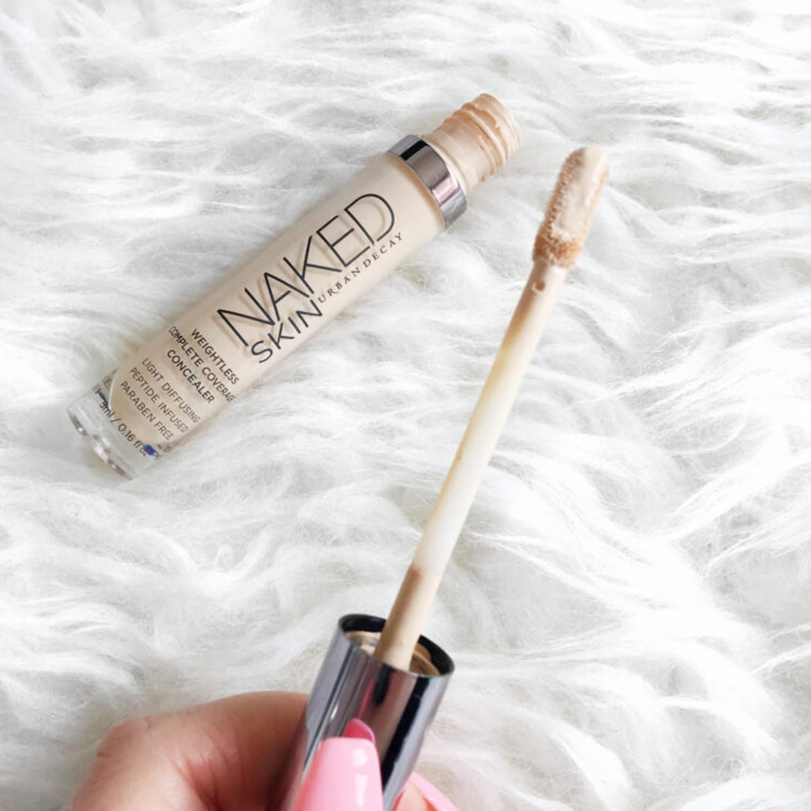 U-r-b-a-n D-e-c-a-y Naked Skin, Weightless Complete Coverage Concealer, Light Diffusing, Peptide Infused, Fair Warm - Image 4