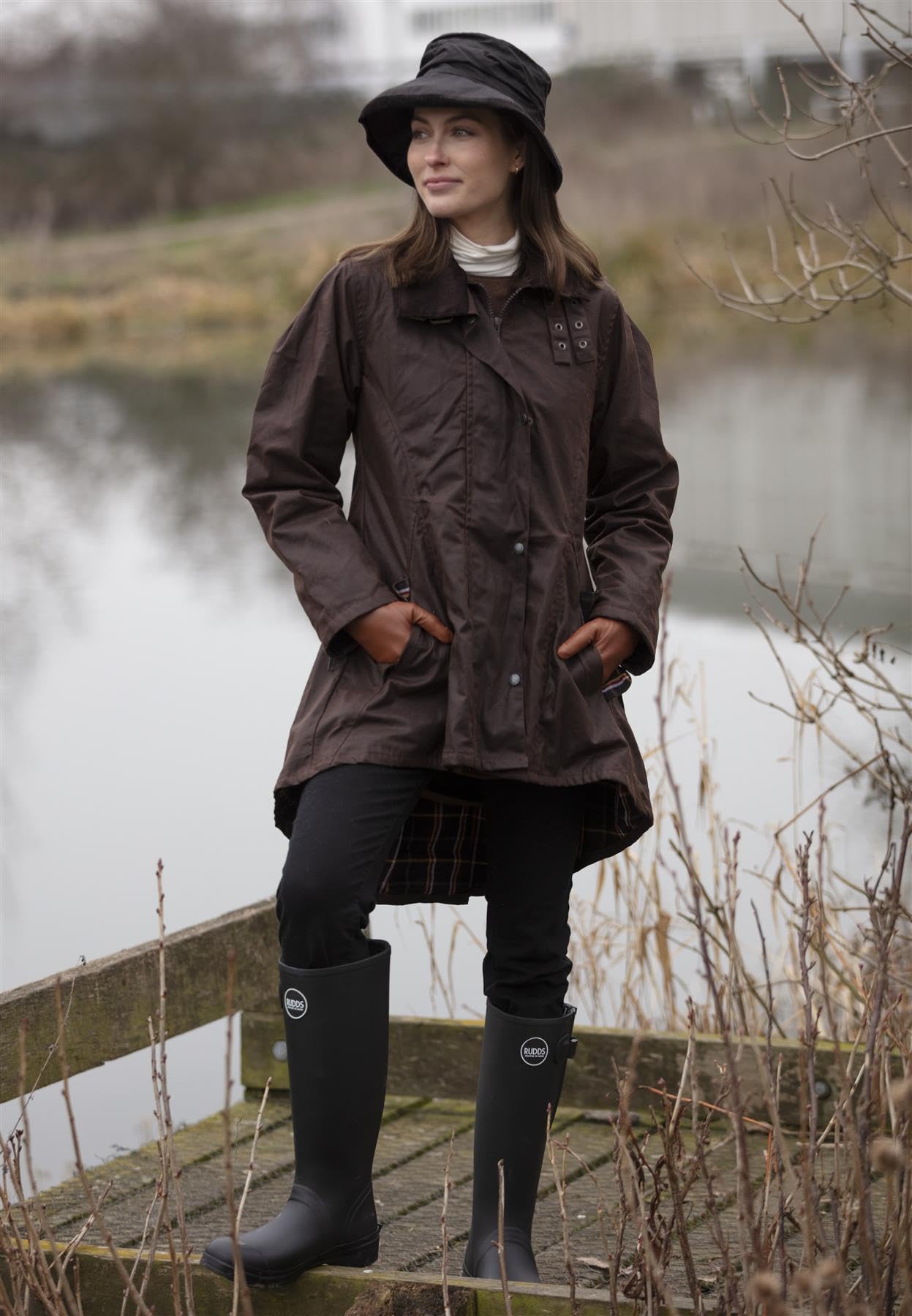WALKER AND HAWKES Katrina - Damen Outdoor-Jacke mit 3/4-Länge - 100% gewachste Baumwolle