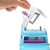 Vista 6 de Polly Pocket Furgoneta Glamping con doble campamento para muñeca Polly de 3 pulgadas y muñeca Micro Polly; la camioneta se abre a la sala de estar