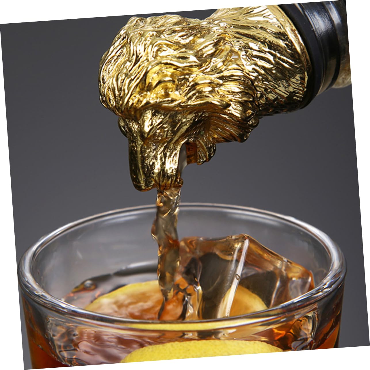 SOLUSTRE 2pcs Lion Head Shaped Wine Pourer Stoppers Unique Wine Bottle Caps for Home Parties Beverage Bottle Stopper Golden Black Creative Design for Effortless Pouring