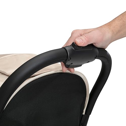 Miniatura 11 de Delta Children Greenguard Gold - Cochecito de viaje compacto Jeep Altitude Gold, fácil de plegar con una mano, ligero y extensible con ventana