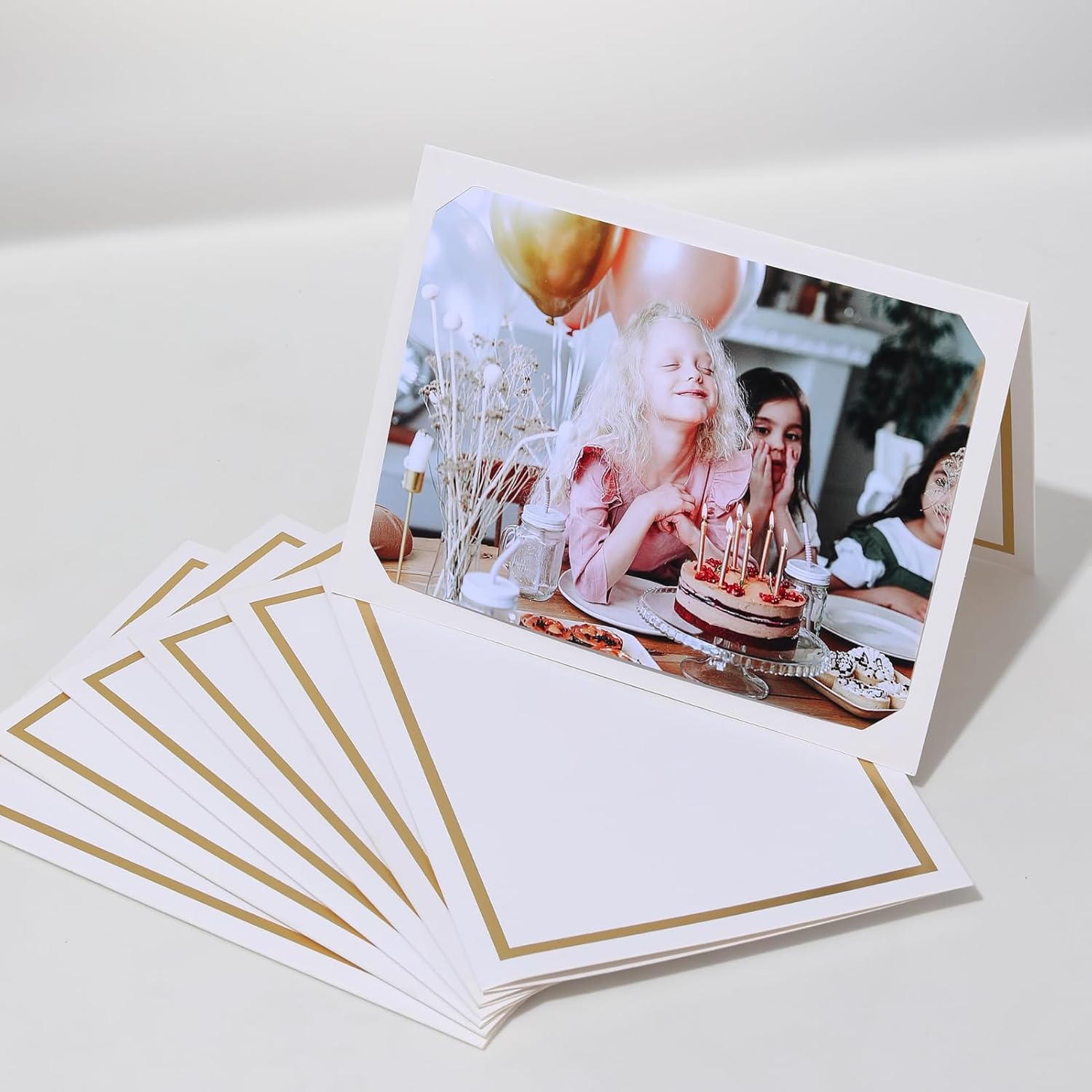 150 Count Photo Folders for 4x6 or 5x7 Pictures, Paper Picture Frames, Cardboard Greeting Photo Frame Cards for Christmas New Year Wedding Birthday Classroom DIY Craft (White with Gold Trim)