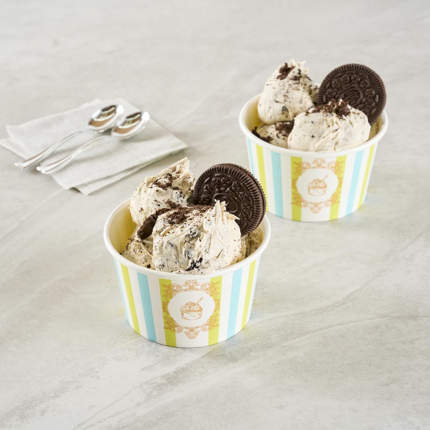 Restaurantware Ice Cream Cups 200 Pack of 8 oz Leak-Resistant Disposable Dessert Bowl Frozen Yogurt Cup Round Paper Container For Cold And Hot Desserts