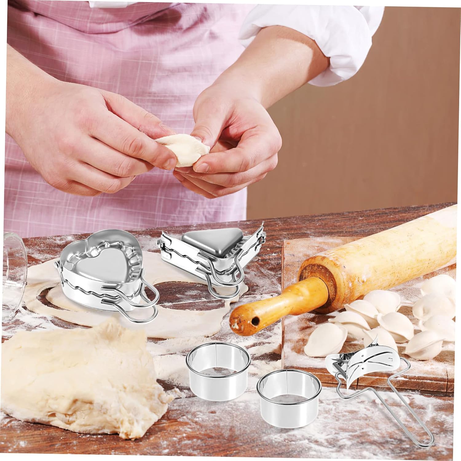 2Sets Dumpling Maker Mold Press Chinese Dumpling Tools with Cutter Easy to Use Kitchen Accessories for Wavy Dumplings and Empanadas