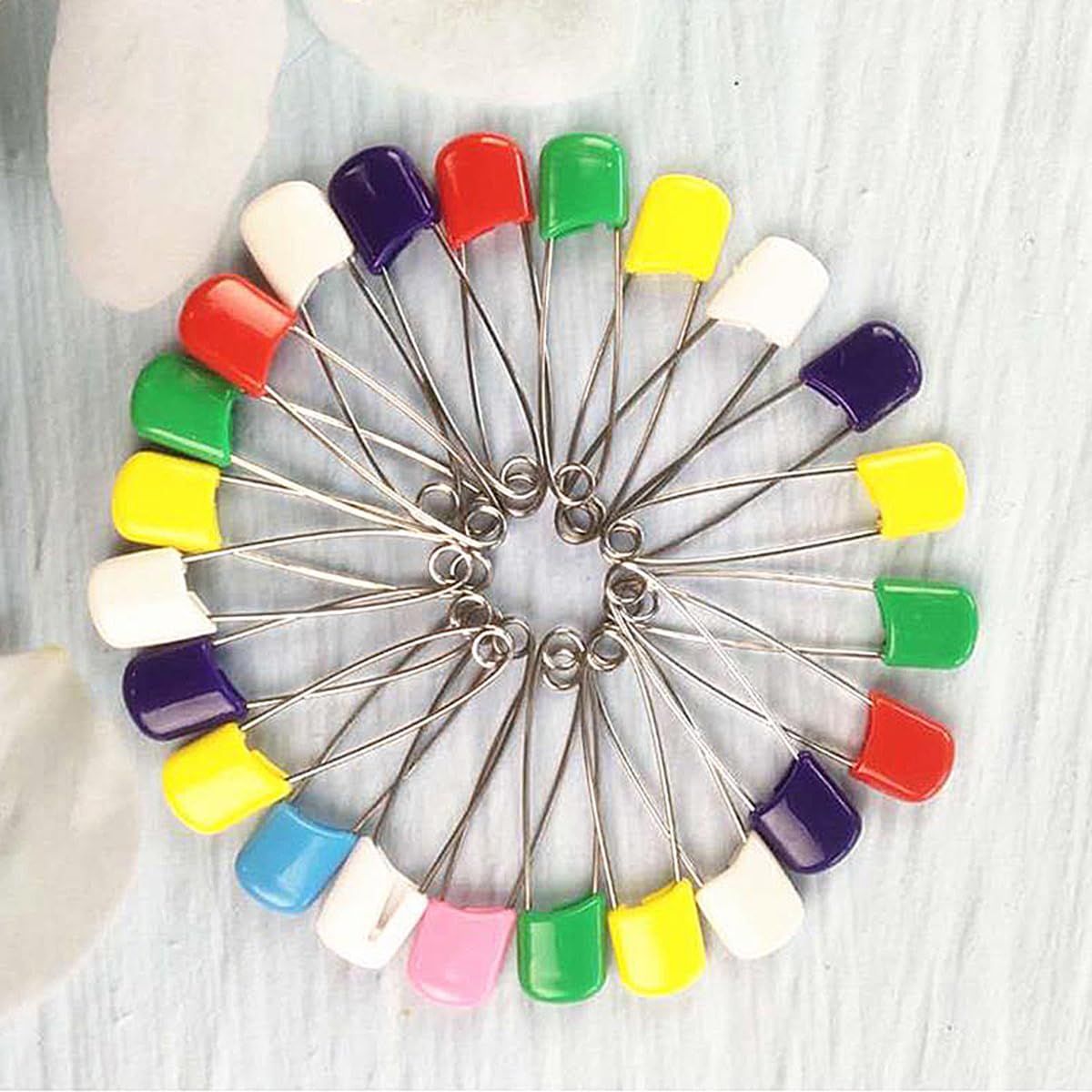 Lot de 12 épingles à nourrice en plastique de 40 mm avec fermetures à verrouillage de sécurité, idéales pour les couches en éponge, les couches plates et pré-pliées (lot de 12)