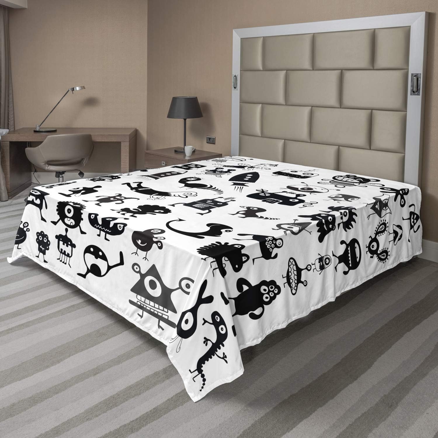 Ambesonne Hipster Flat Sheet, Cartoon Style Doodles with Space Themes Aliens Spaceships Beasts Abstract Artwork, Soft Comfortable Top Sheet Decorative Bedding 1 Piece, California King, Black White