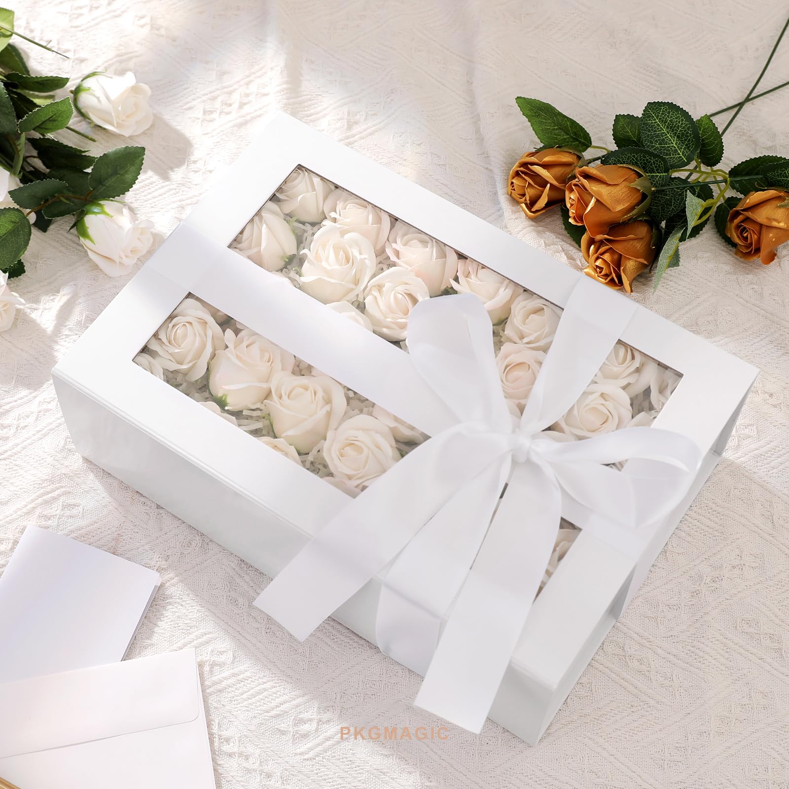 PKGMAGIC 5 grandi scatole regalo bianche con finestra, 34,3 x 22,8 x 10,4 cm, scatole regalo chiare per il presente, scatole di proposta di damigella d'onore, scatole regalo con coperchio magnetico