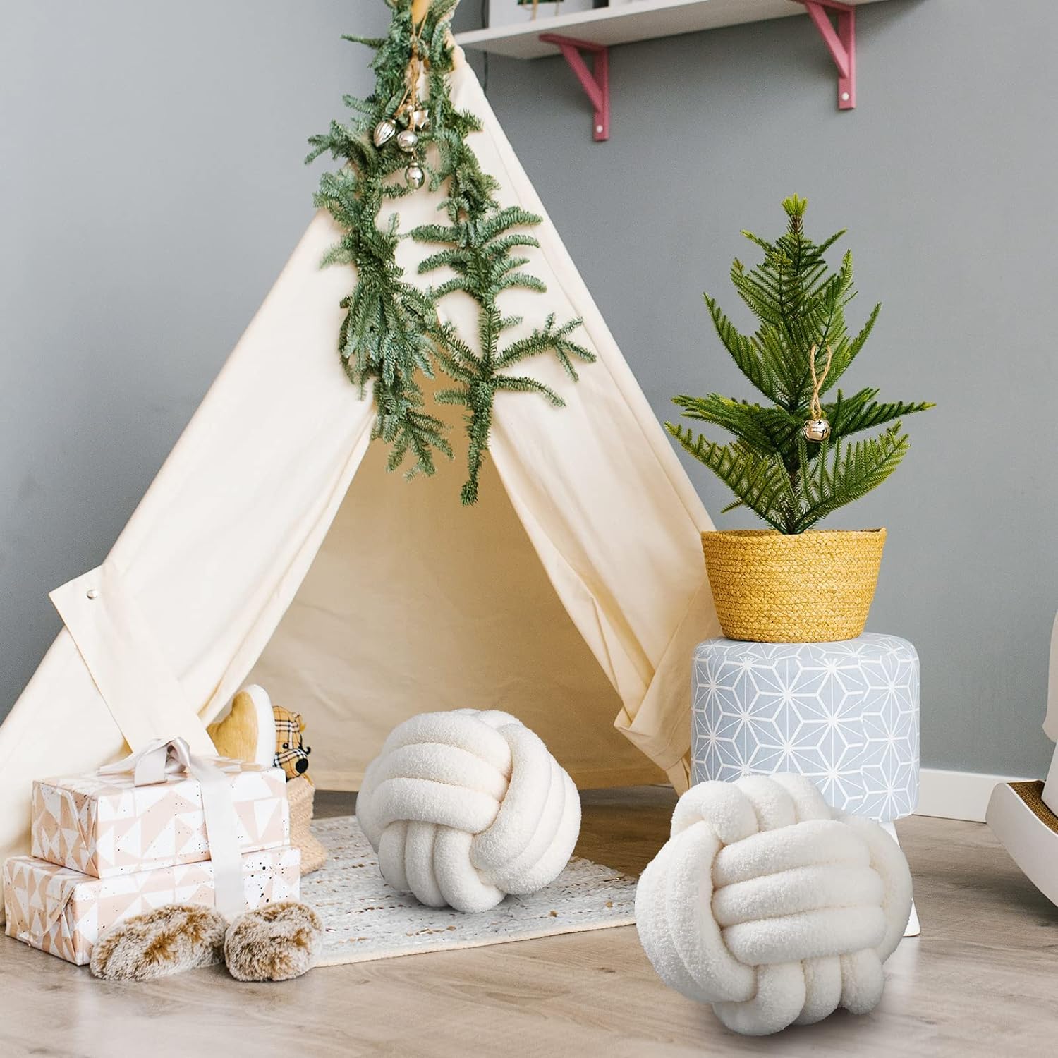 Rund Knotenkissen Beige, 28cm Ball Dekokissen Beige Weiß, Boucle Knoten Zierkissen Aesthetic Sofakissen aus Lamm Samt, Bett Deko Kissen Runden für Kind Schlafzimmer (Packung mit 2)