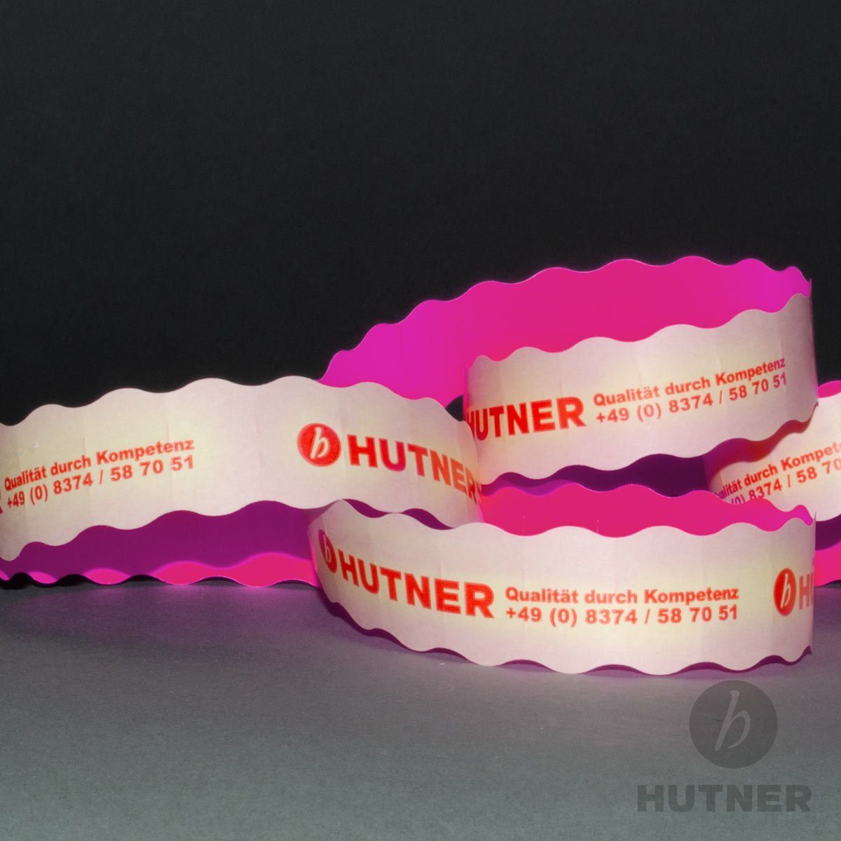 30 Rollen Preisetiketten 26x16 leucht-pink permanent | 33.000 Etiketten | Preisauszeichner Etiketten | Auszeichner Etiketten | HUTNER