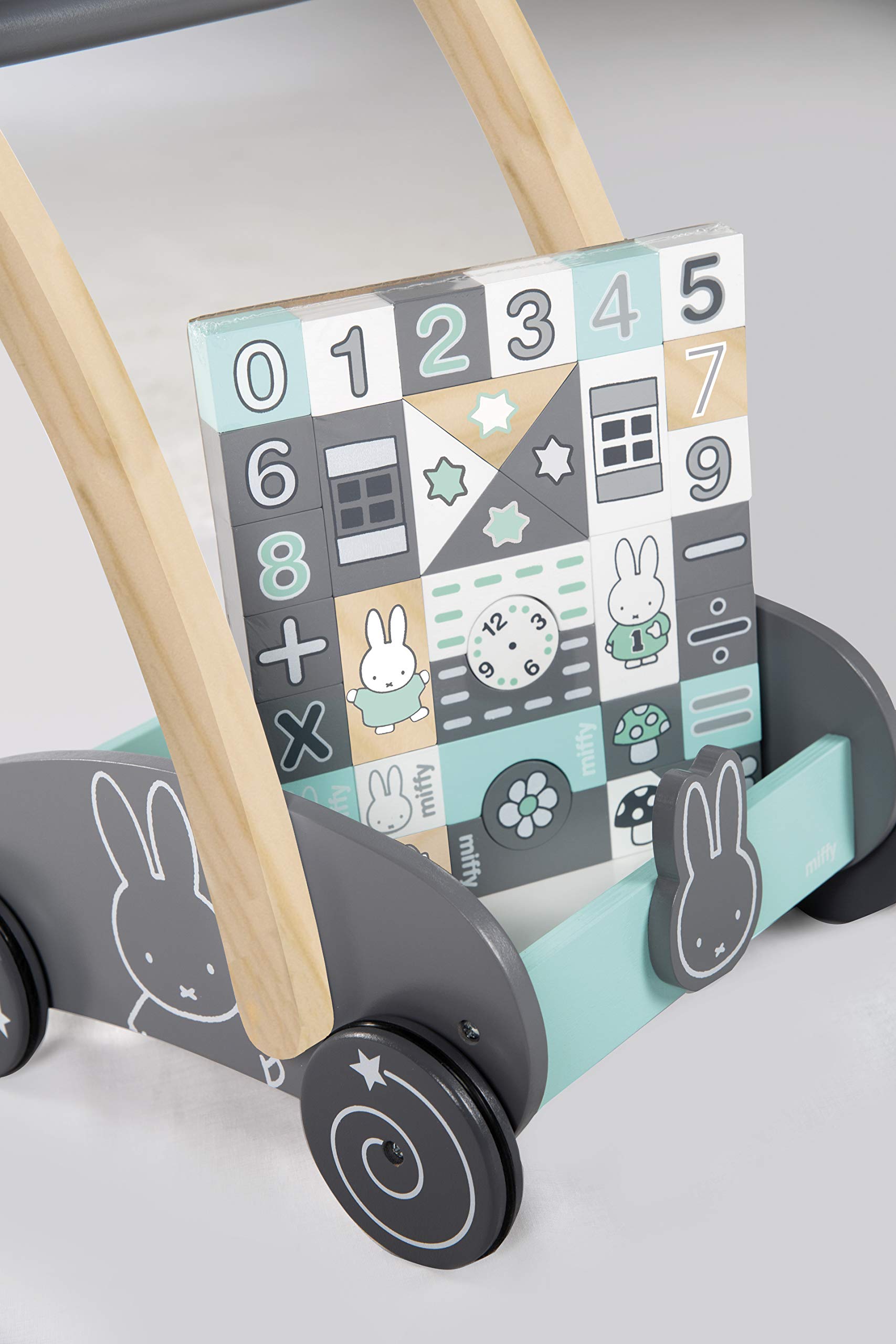 roba Schiebewagen miffy mit 35-teiligem Bauklötze-Set, Holz natur und lackiert, Griffhöhe: 45cm, BxL: 23x31cm, als Puppenwagen nutzbar