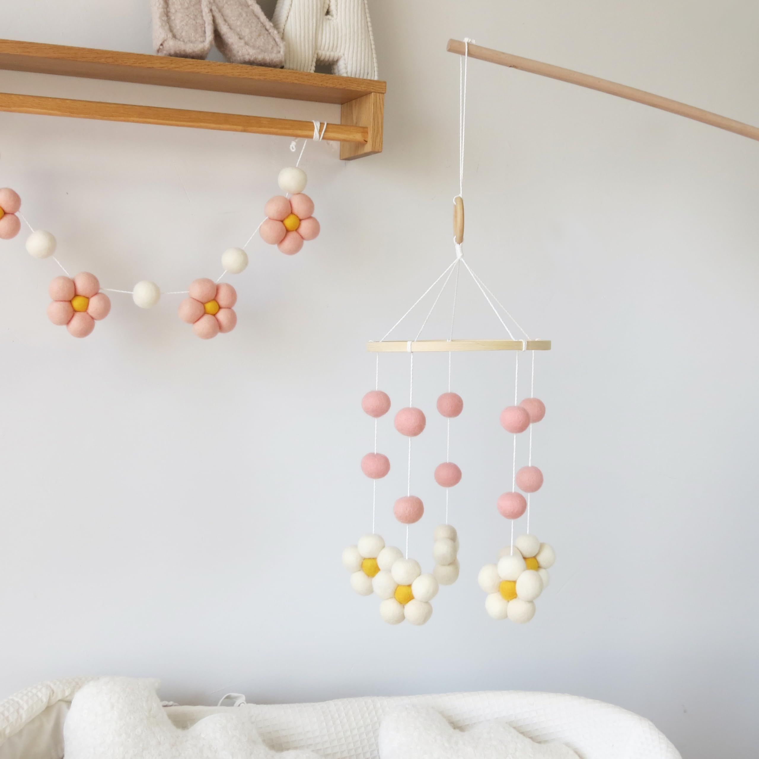 Móvil Daisy para cuna Boho Baby Cuna móvil para niñas Rosa Fieltro Flor Bebé Móvil para Cuna 3