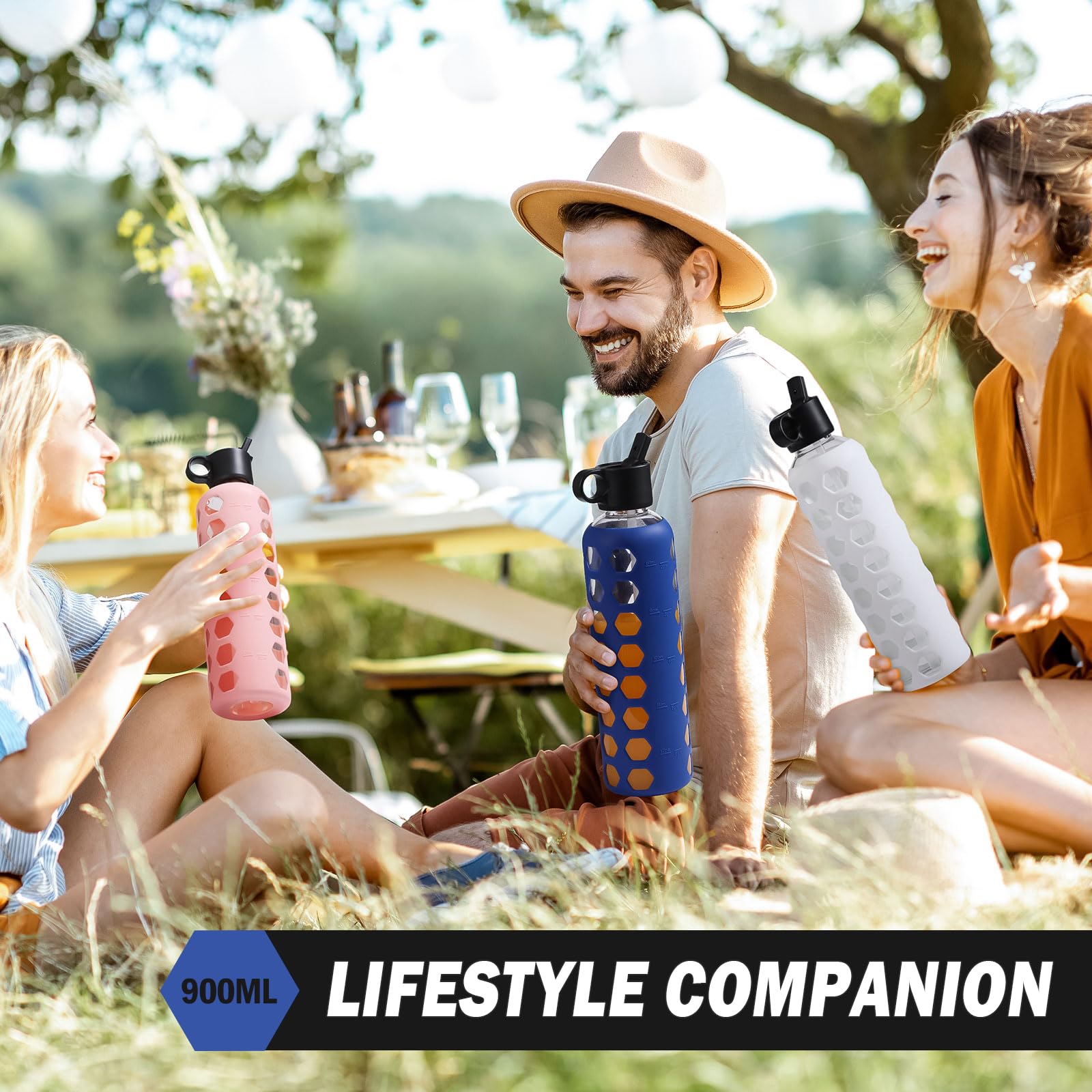 BLUEGO Borracce in vetro, 900ml Bicchiere in vetro, Bottiglie per bere con 2 coperchi, Bottiglia per l'acqua sportiva con custodia in silicone, A prova di perdite, Blu