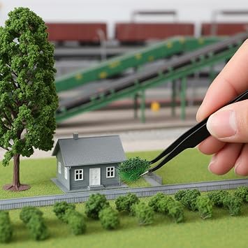 28 Pcs Model Grass Static Grass Tuft Miniature Green Tufts Simulation Lowland Shrubs Scenery Models for Miniature Landscape Gaming Terrain