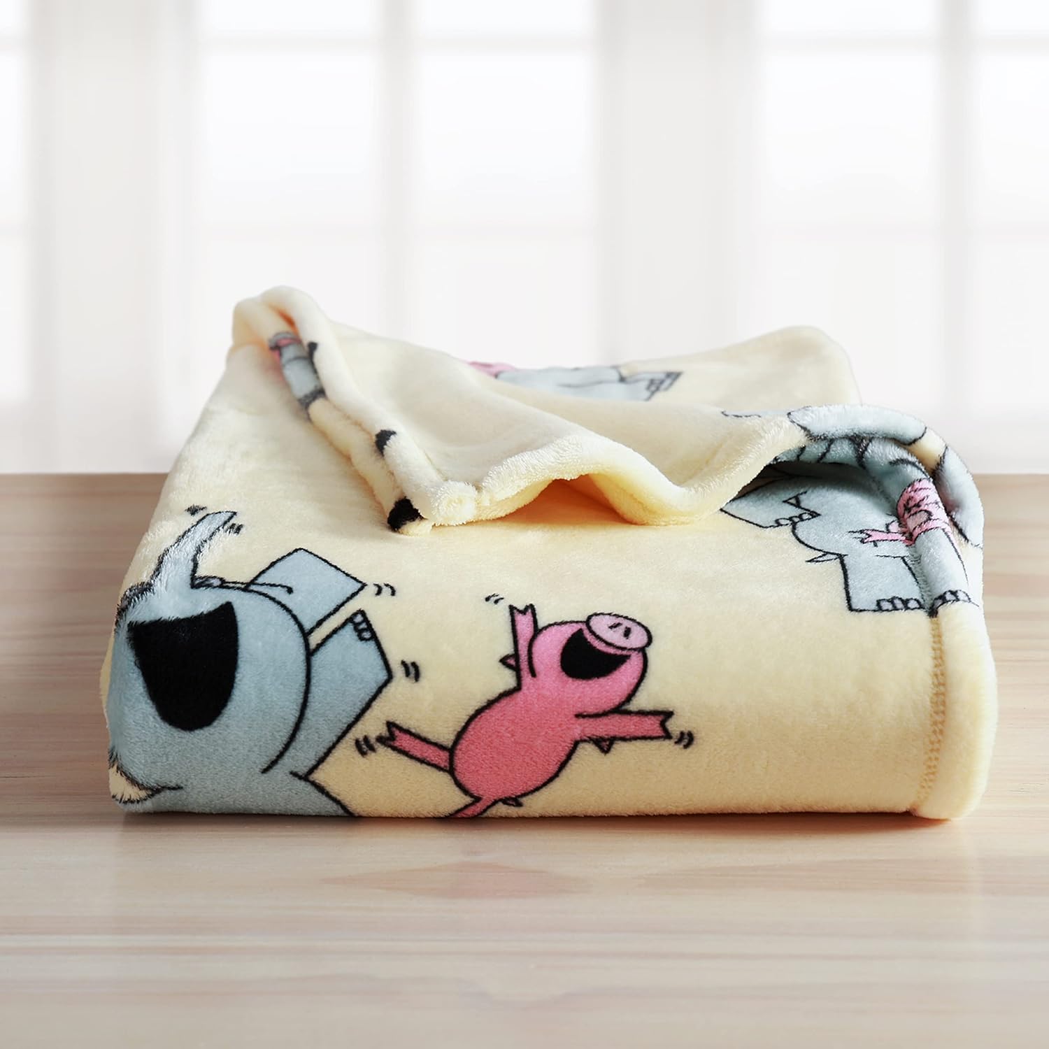 Berkshire Blanket & Mo Willems® VelvetLoft® Luxury Soft Cozy Cute Kids Throw Blanket,Gifts for Kids,Elephant & Piggie,50 in x 70 in(Official Mo Willems® Product) - Image 7