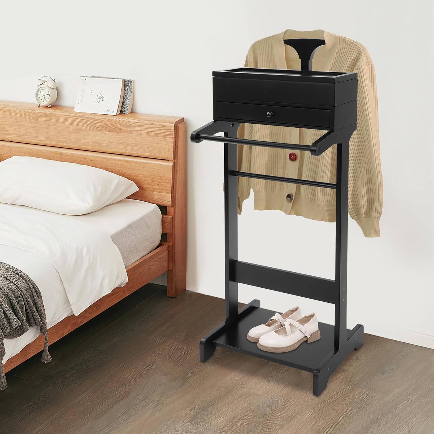 Valet Stand for Men, Freestanding Wooden Suit Stand Clothes Butler Valet Stand, Large Storage Clothes Valet Suit Display Rack, Storage Organizer for Bedrooms, Clothing stores