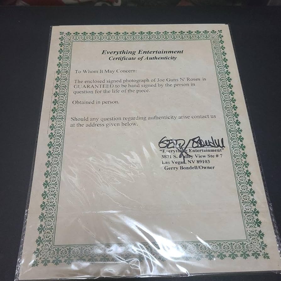 ガンズ・アンド・ローゼズ メンバーサイン入り写真+証明書 Amazon.co.jp: ガンズ アンド ローゼズ メンバー写真+証明書