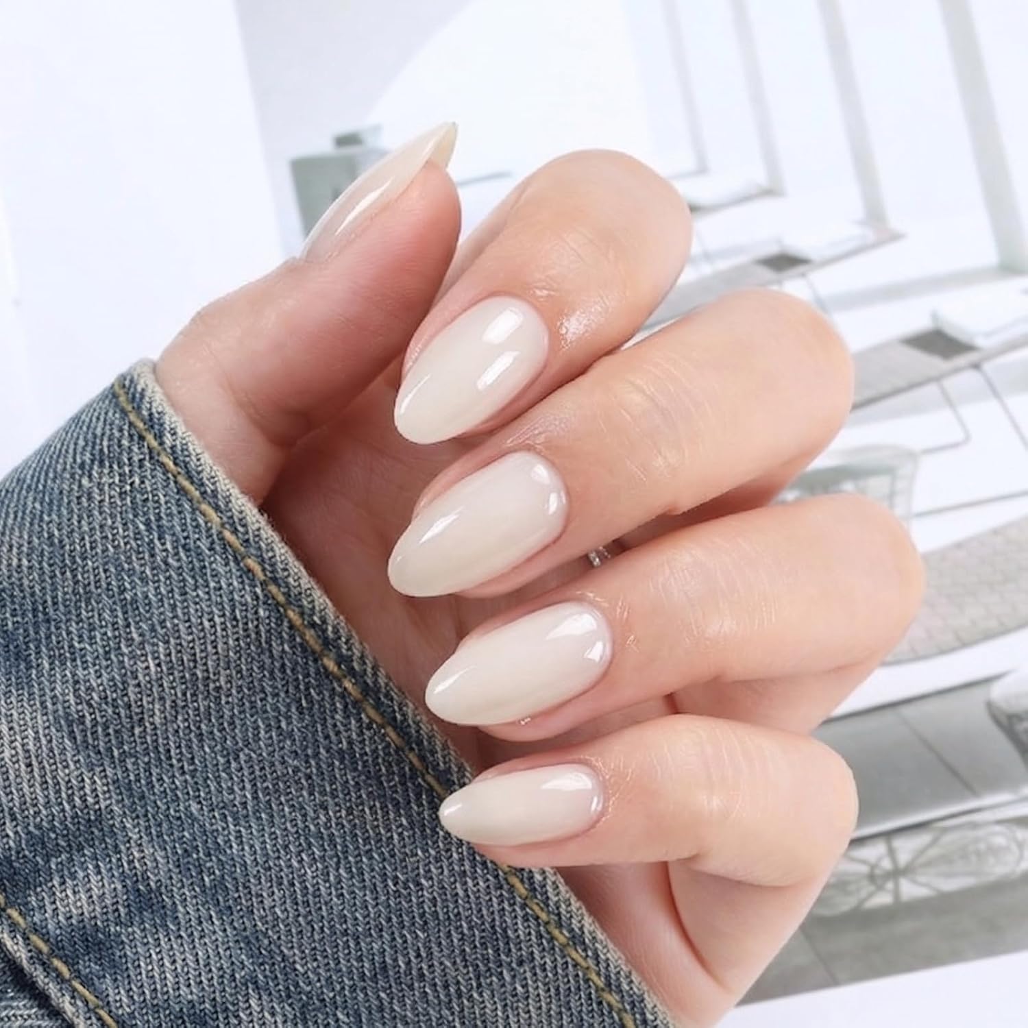 UNA GELLA Short Almond Press On Nails Nude White Fake Nails image 2