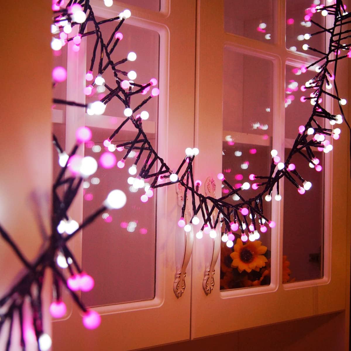 Quntis Mothers Day Decorations String Lights Pink &White, 400 LED 8 Twinkle Modes 13FT Globe String Lights for Bedroom Wedding Holiday Christmas Tree Indoor Outdoor (Plug in, Connectable, Waterproof)