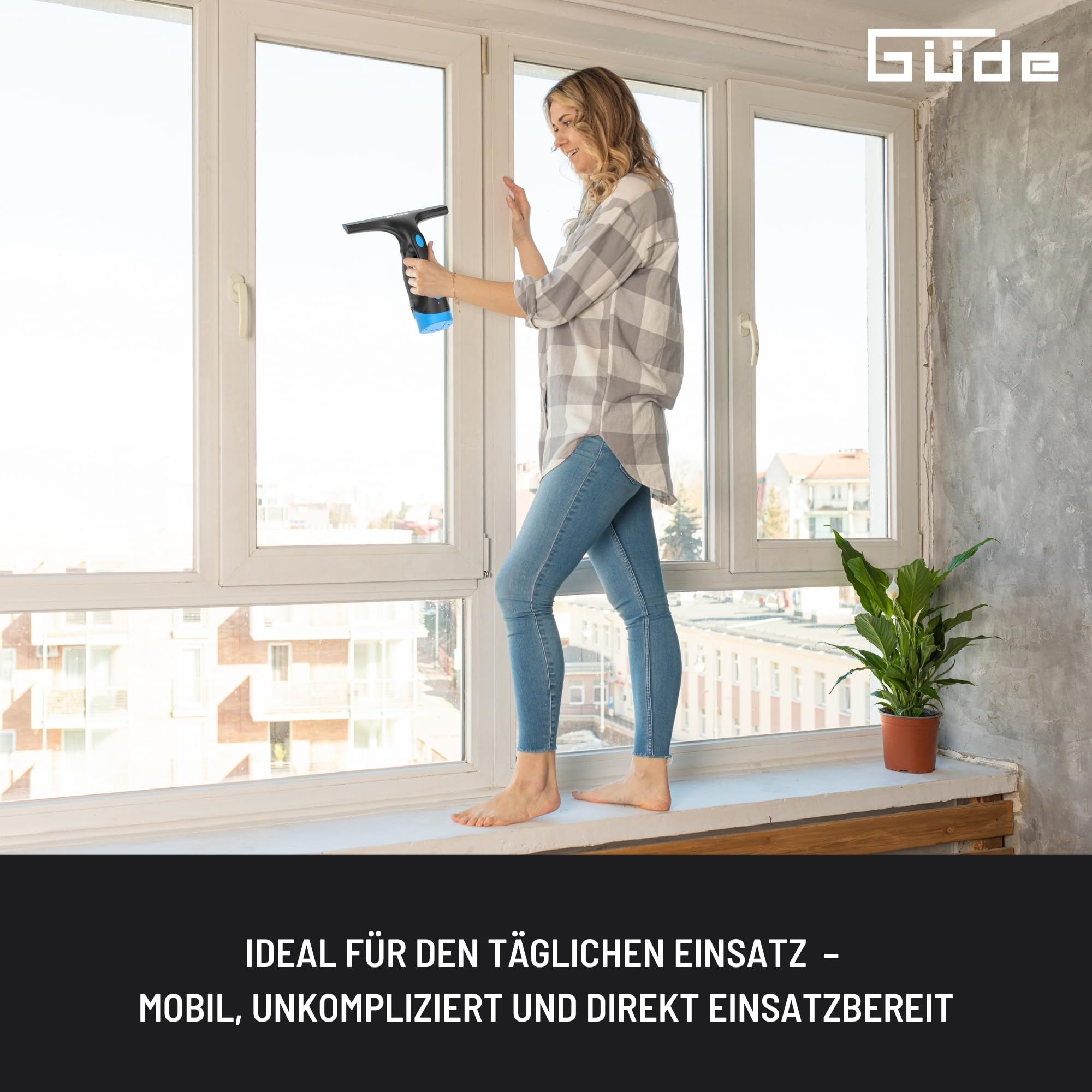 Güde Akku Fenstersauger GAFS 280 (3,7 V, 28 cm Arbeitsbr., 125 ml abnehmb. Schmutzwassertank, 1,8 kPa max. Unterdr., 30 min Arbeitszeit mit vollem Akku, inkl. Ladegerät, Sprühflasche & 2 Wischbezüge)